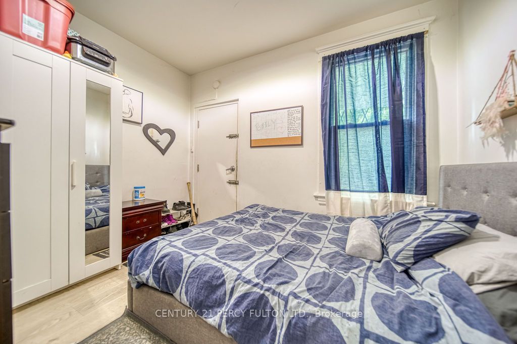 1606 Queen Street W Property Photo 38