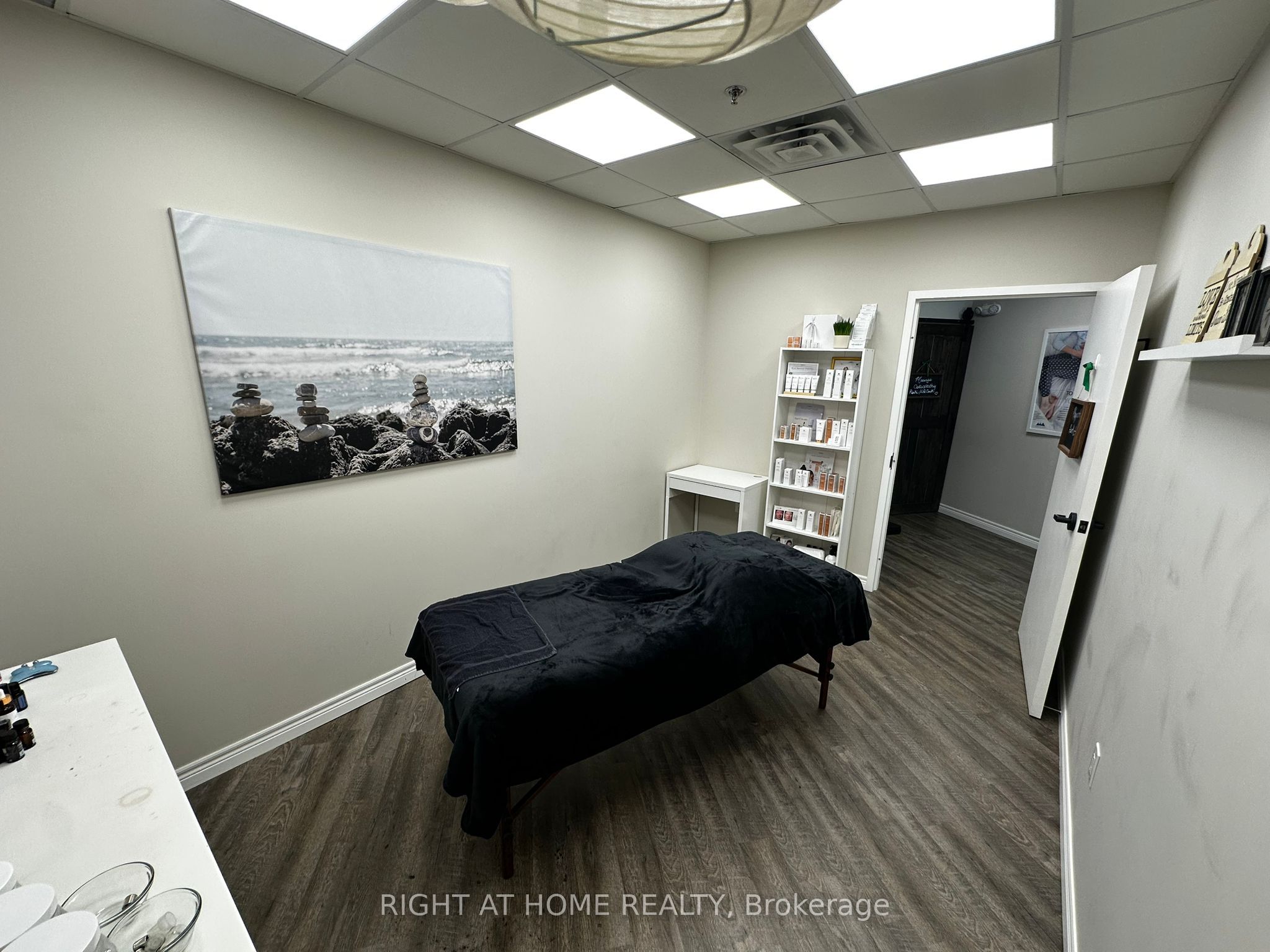 50 Sunny Meadow Boulevard 305 Property Photo 6