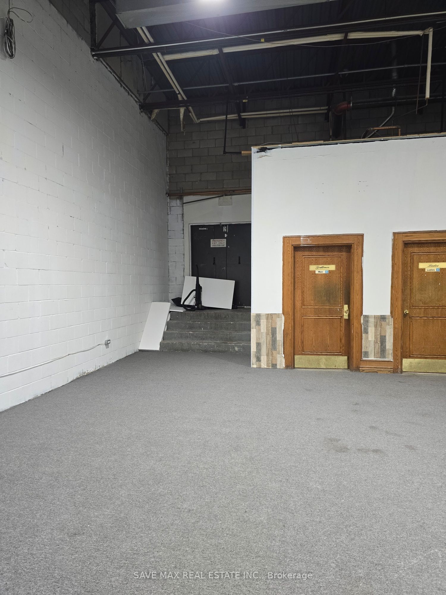 2074 Steeles Avenue E 23 Property Photo 19