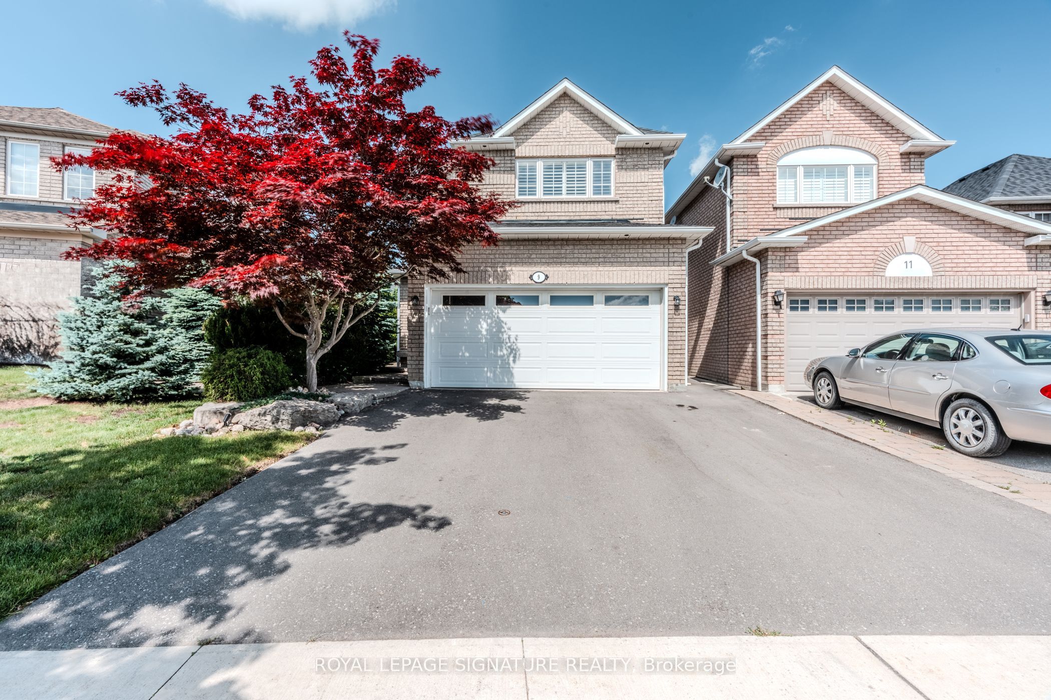 9 Humbershed Crescent Property Photo 1