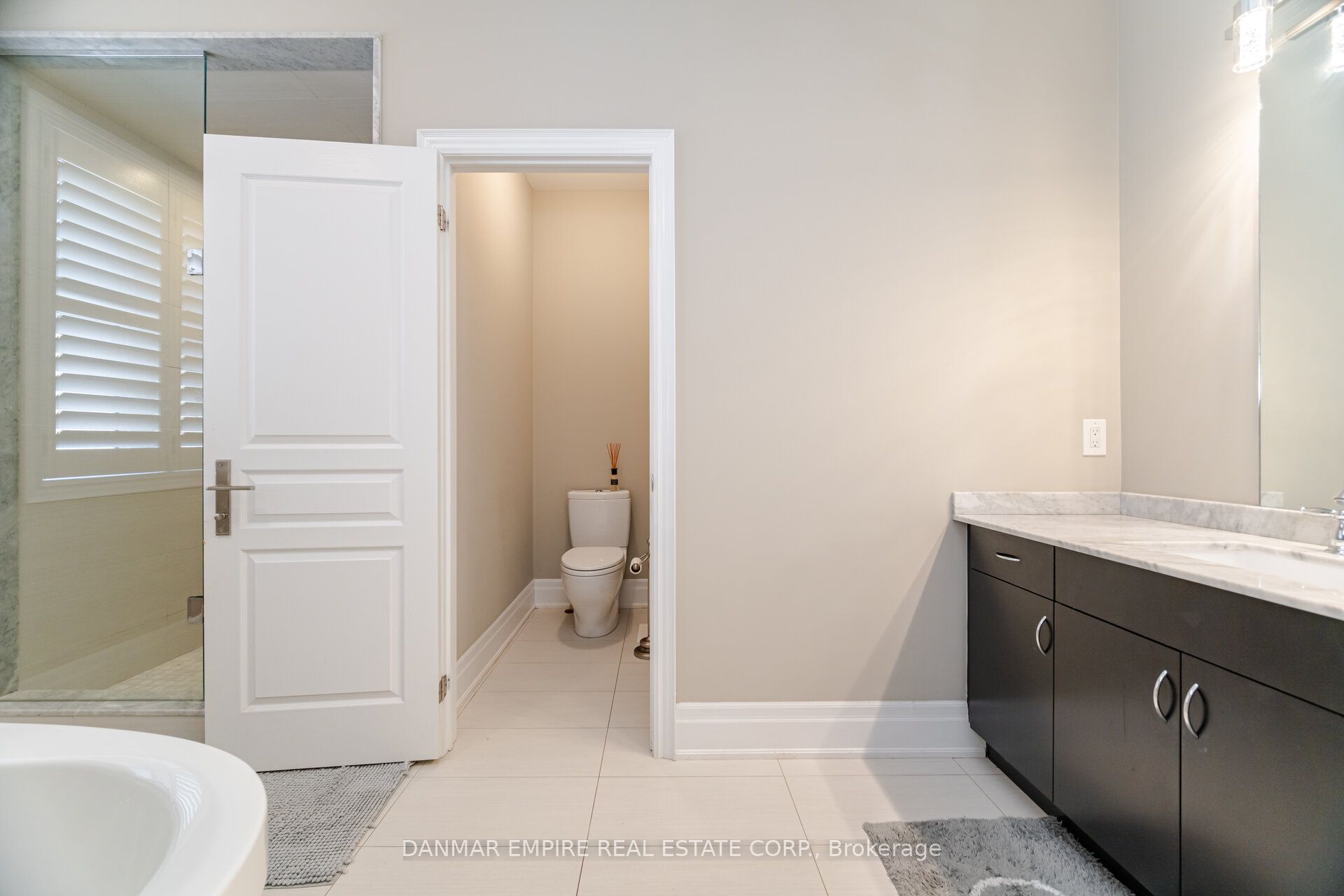 386 Tudor Avenue Property Photo 29