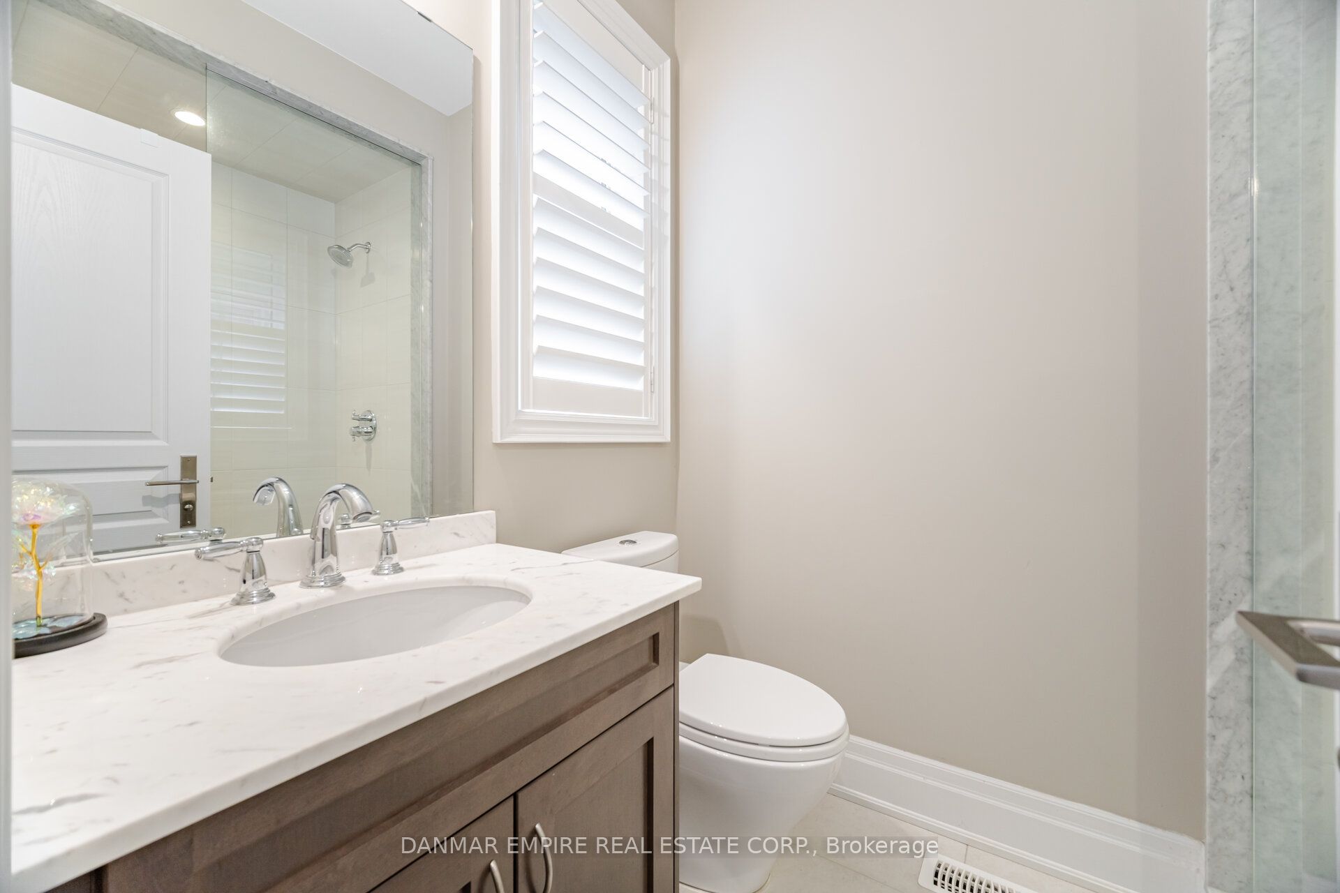 386 Tudor Avenue Property Photo 33