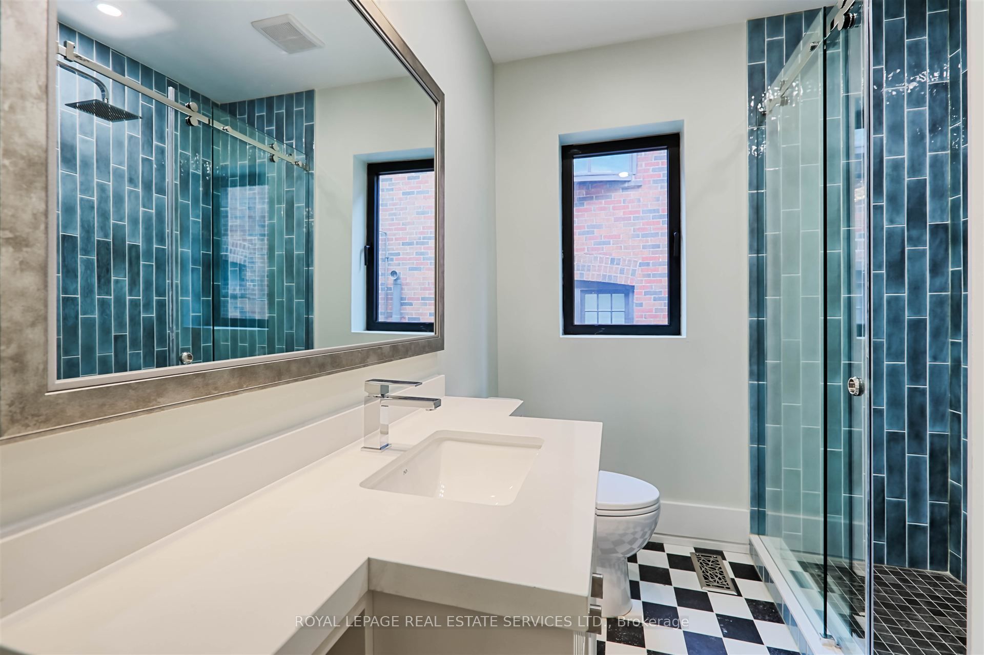 324 Riverside Drive Property Photo 15