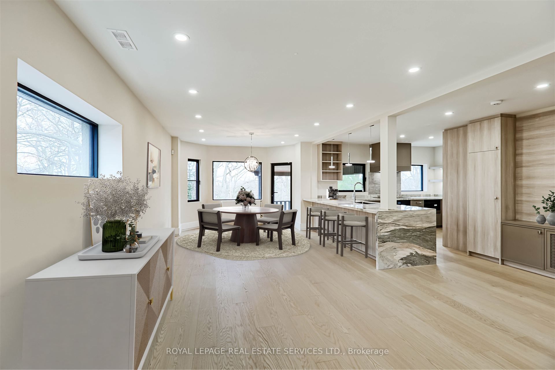 324 Riverside Drive Property Photo 19