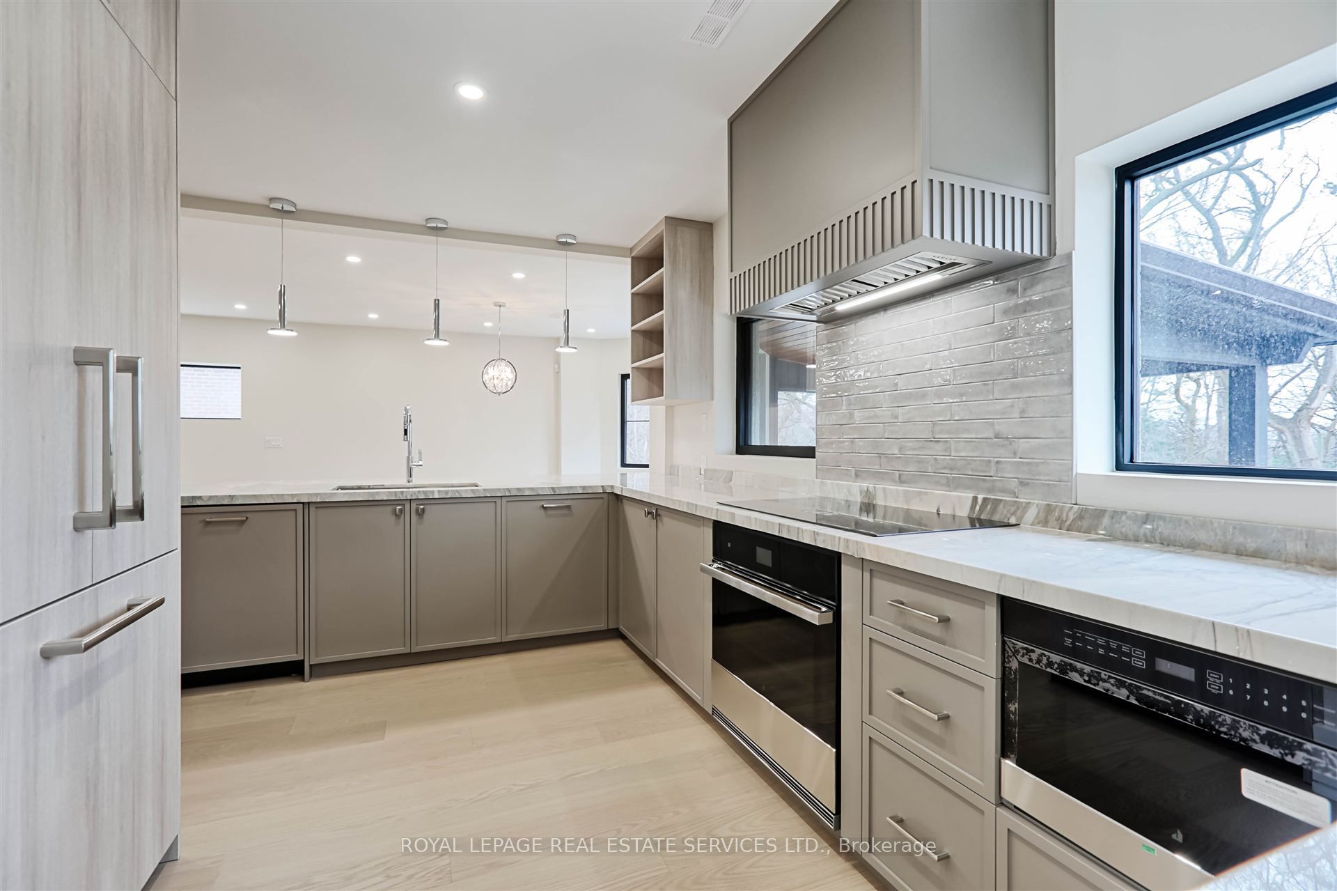 324 Riverside Drive Property Photo 24