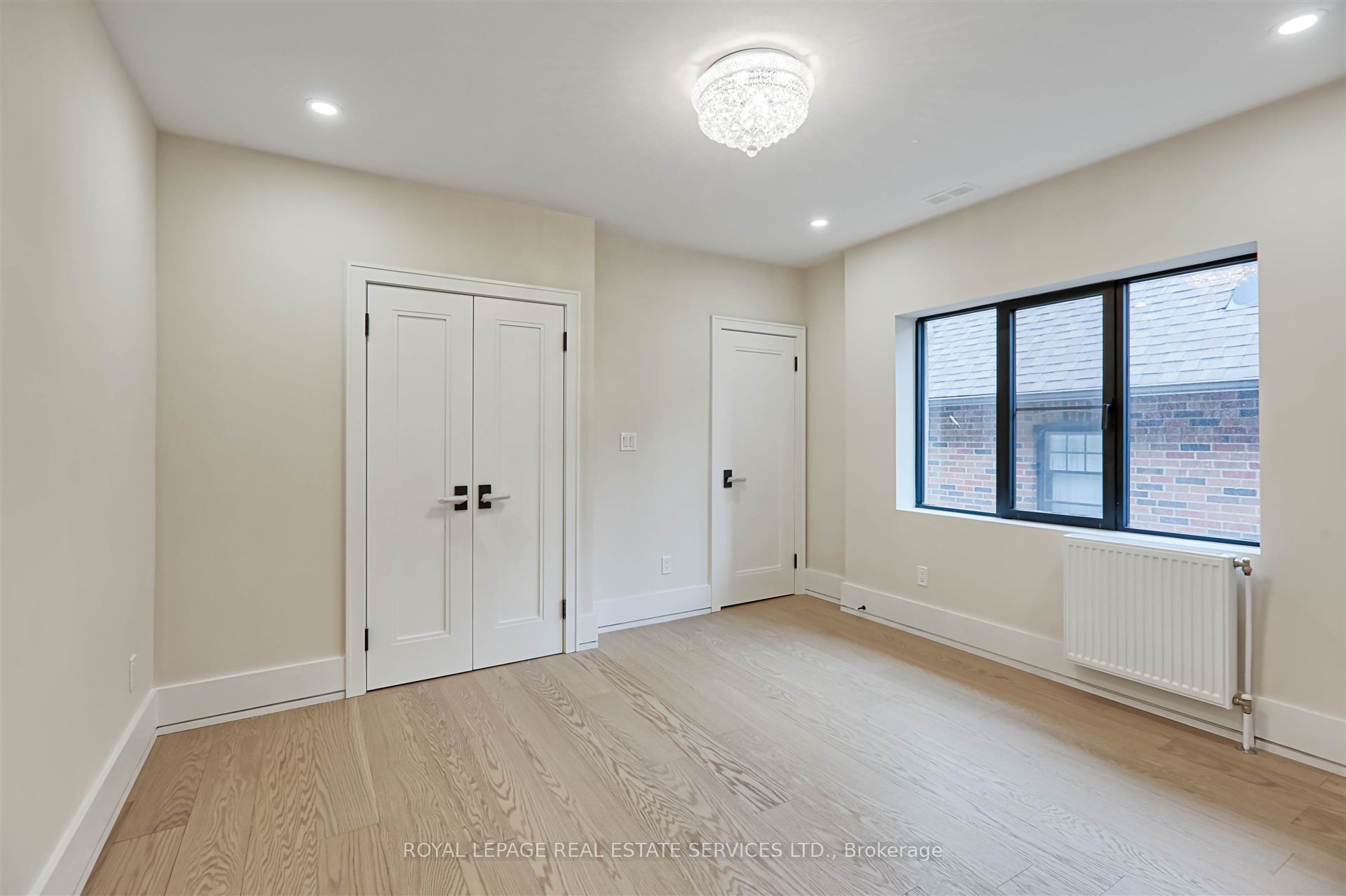 324 Riverside Drive Property Photo 33