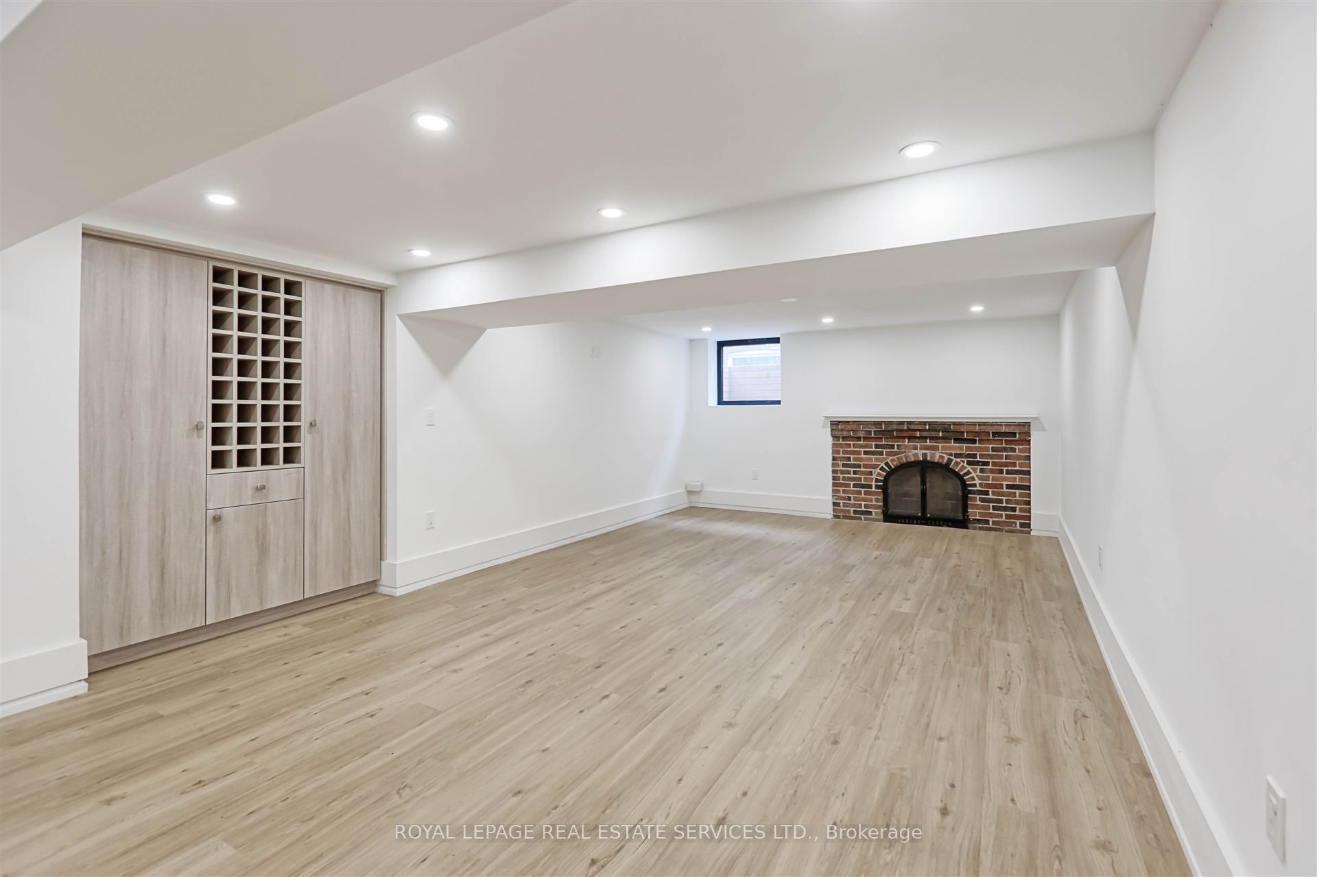 324 Riverside Drive Property Photo 38