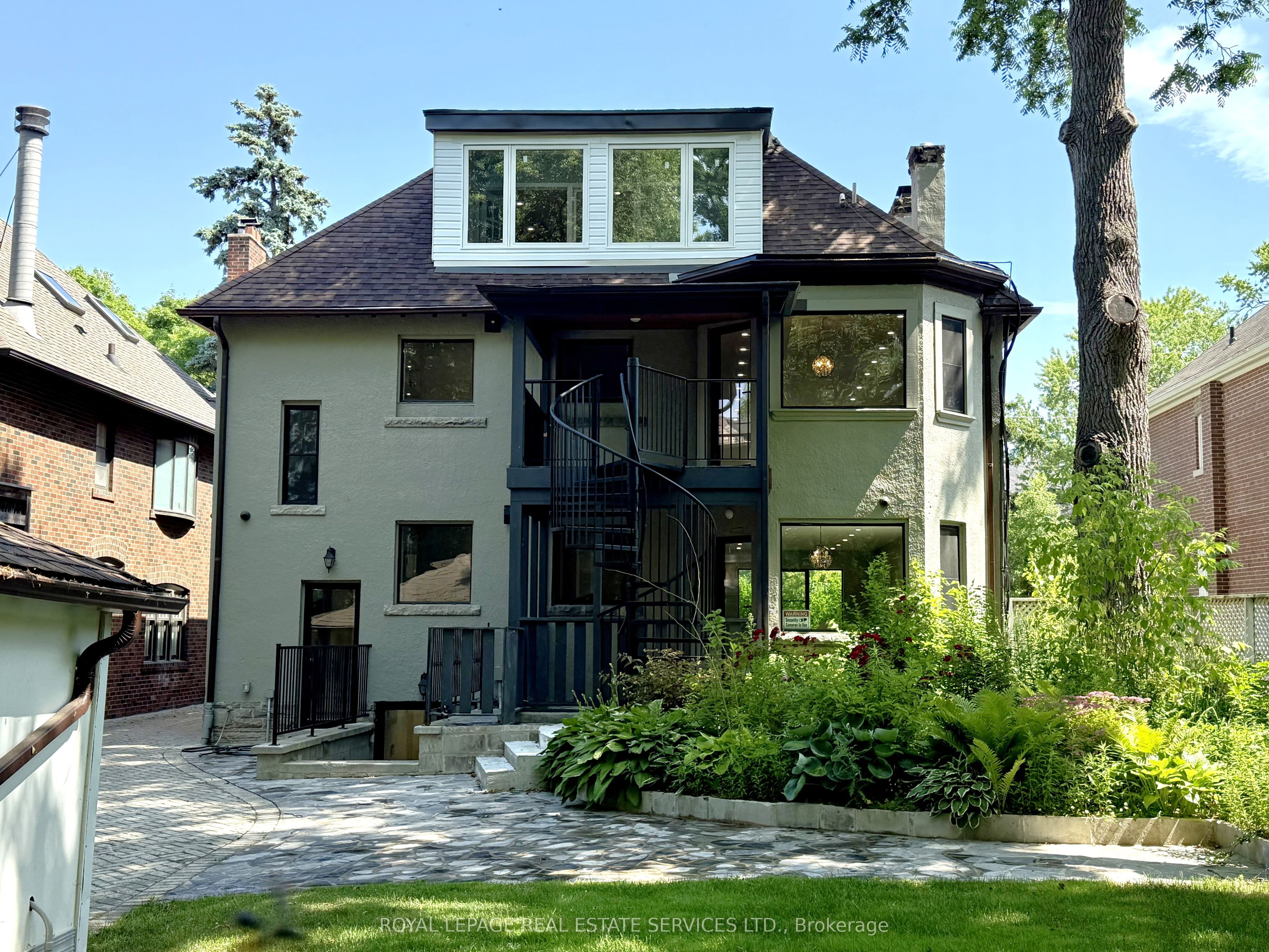 324 Riverside Drive Property Photo 47