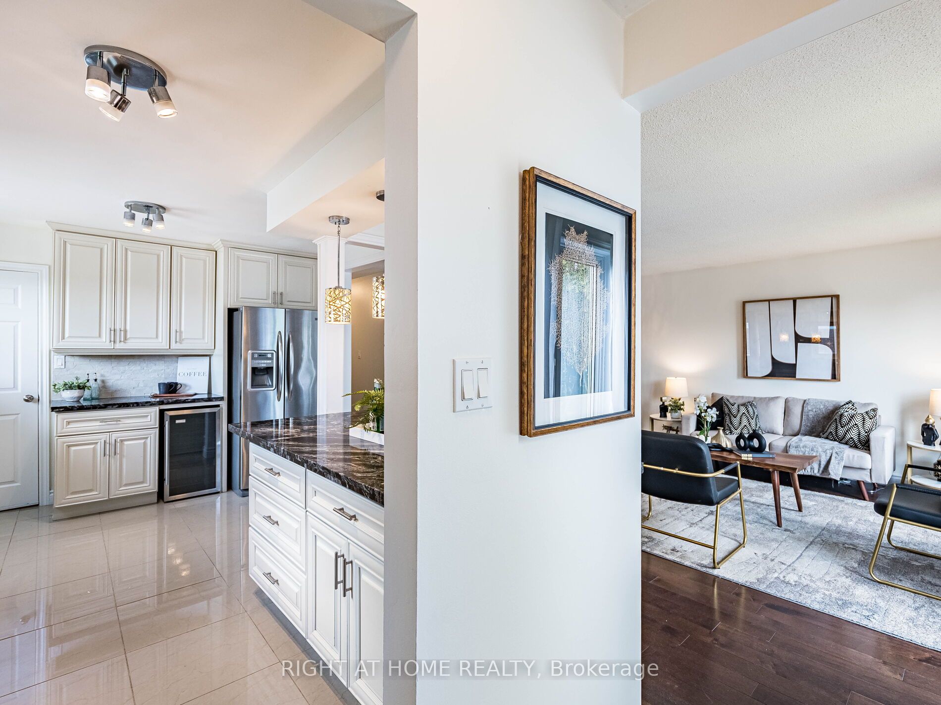 118 Bonham Boulevard Property Photo 6
