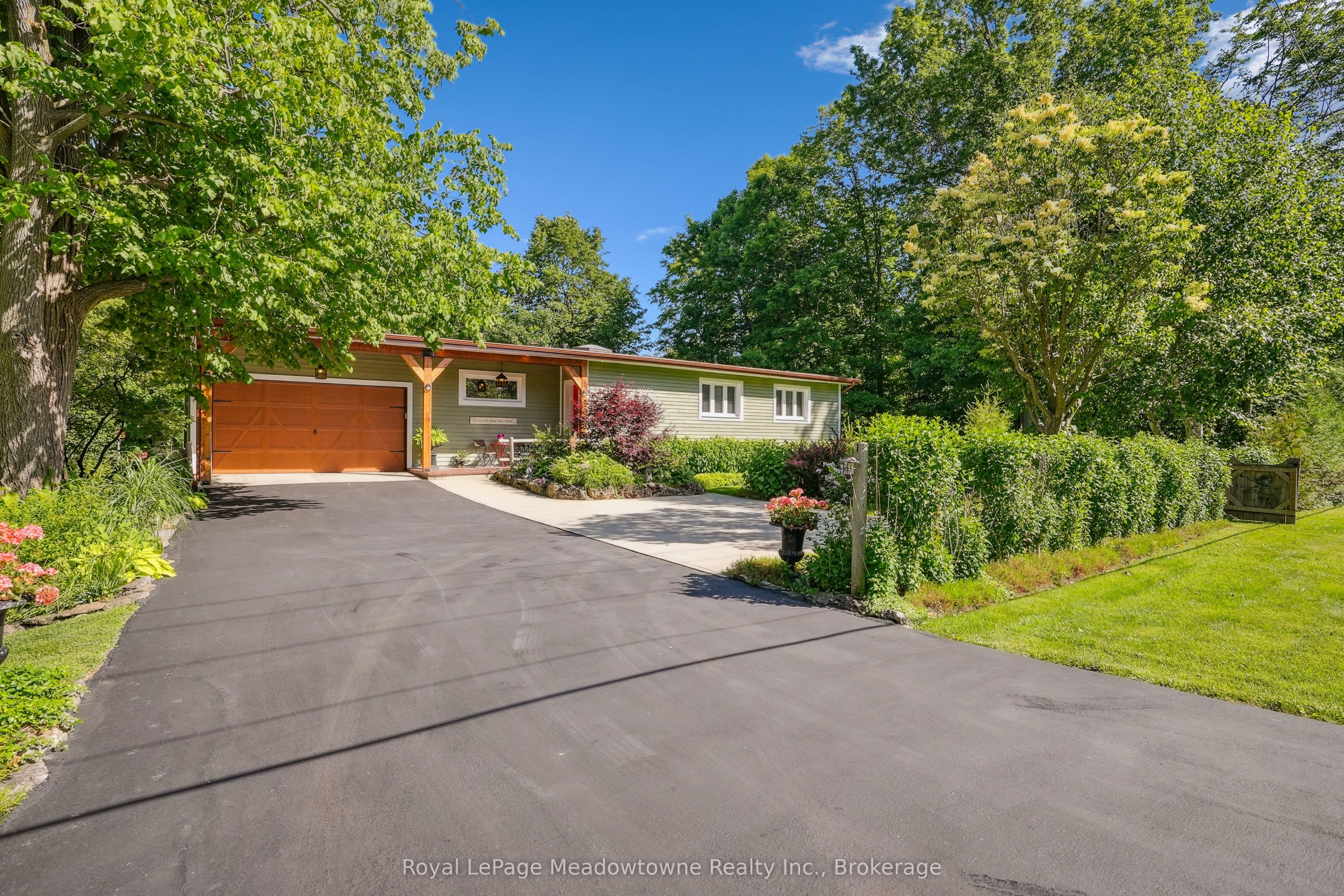 9878 15 Side Road Property Photo 2