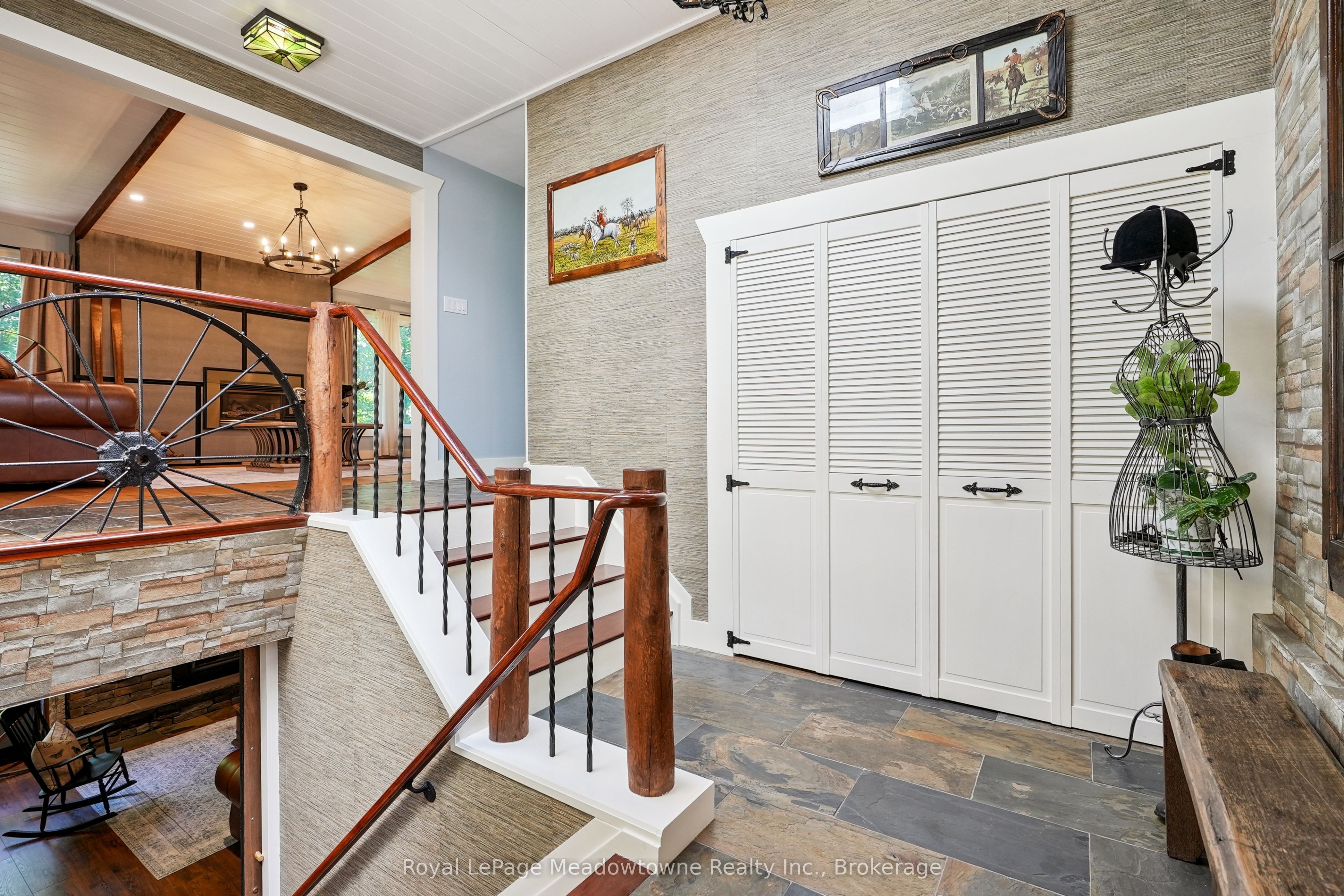 9878 15 Side Road Property Photo 6