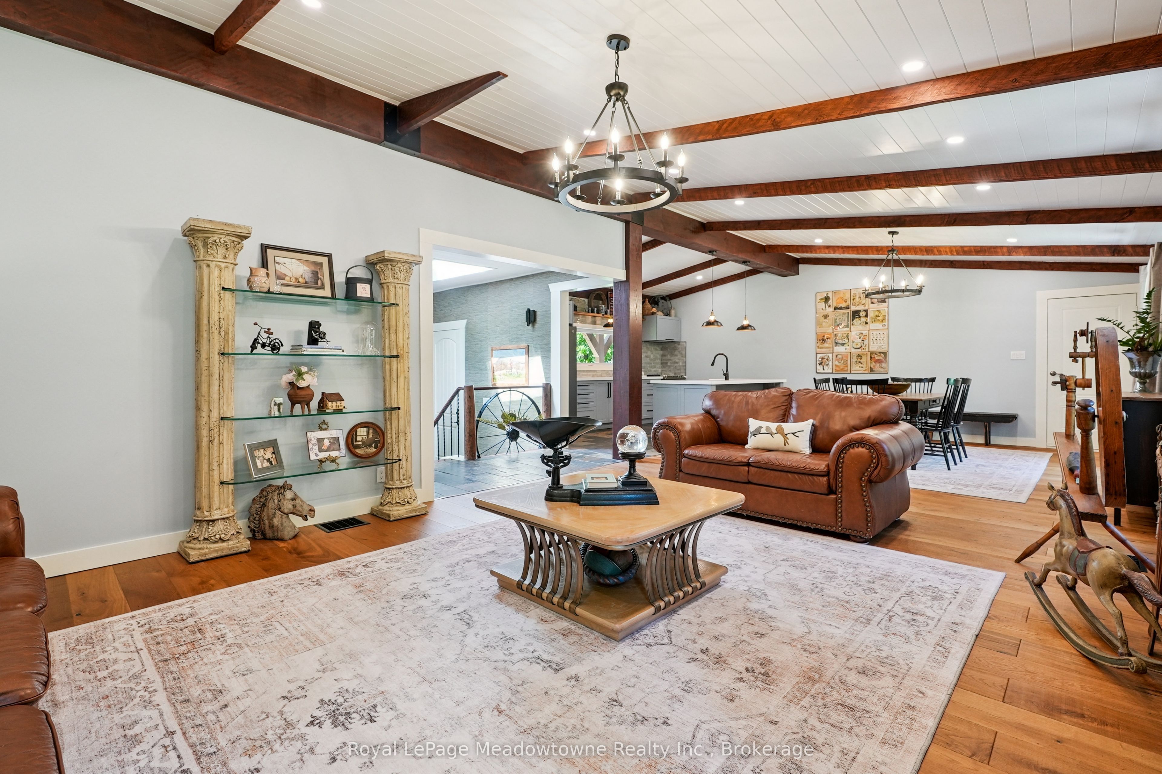 9878 15 Side Road Property Photo 9