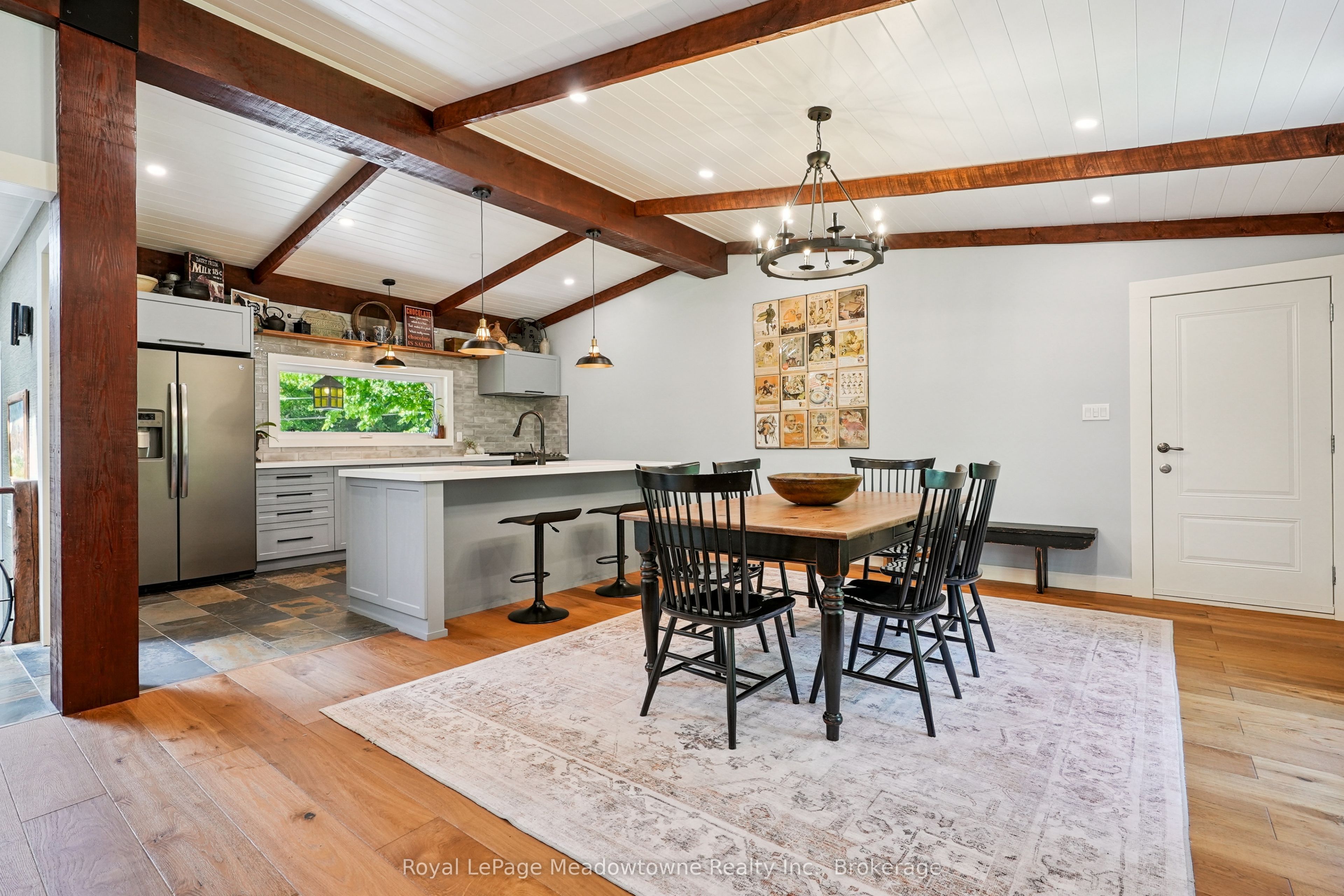 9878 15 Side Road Property Photo 10