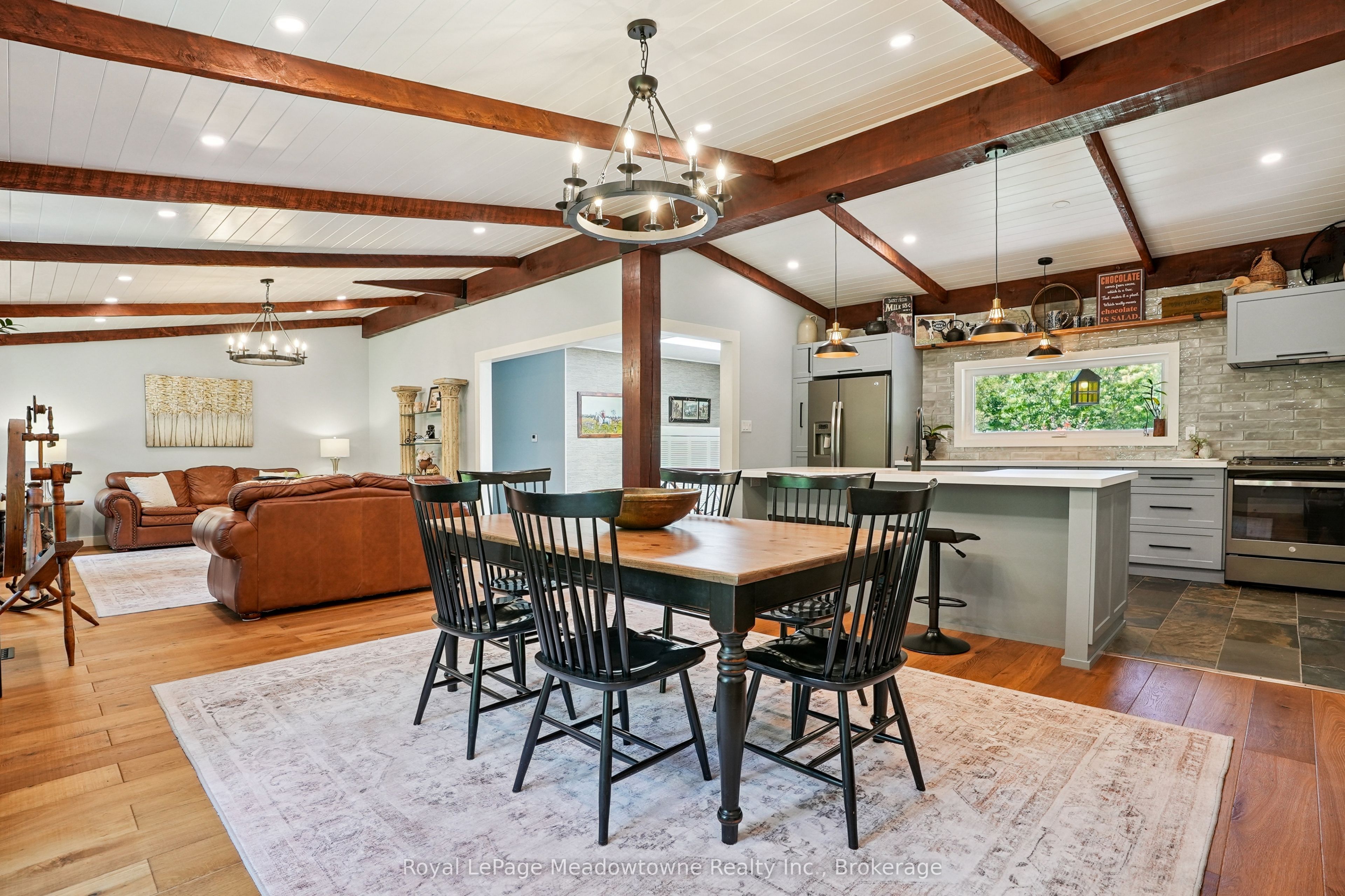 9878 15 Side Road Property Photo 16