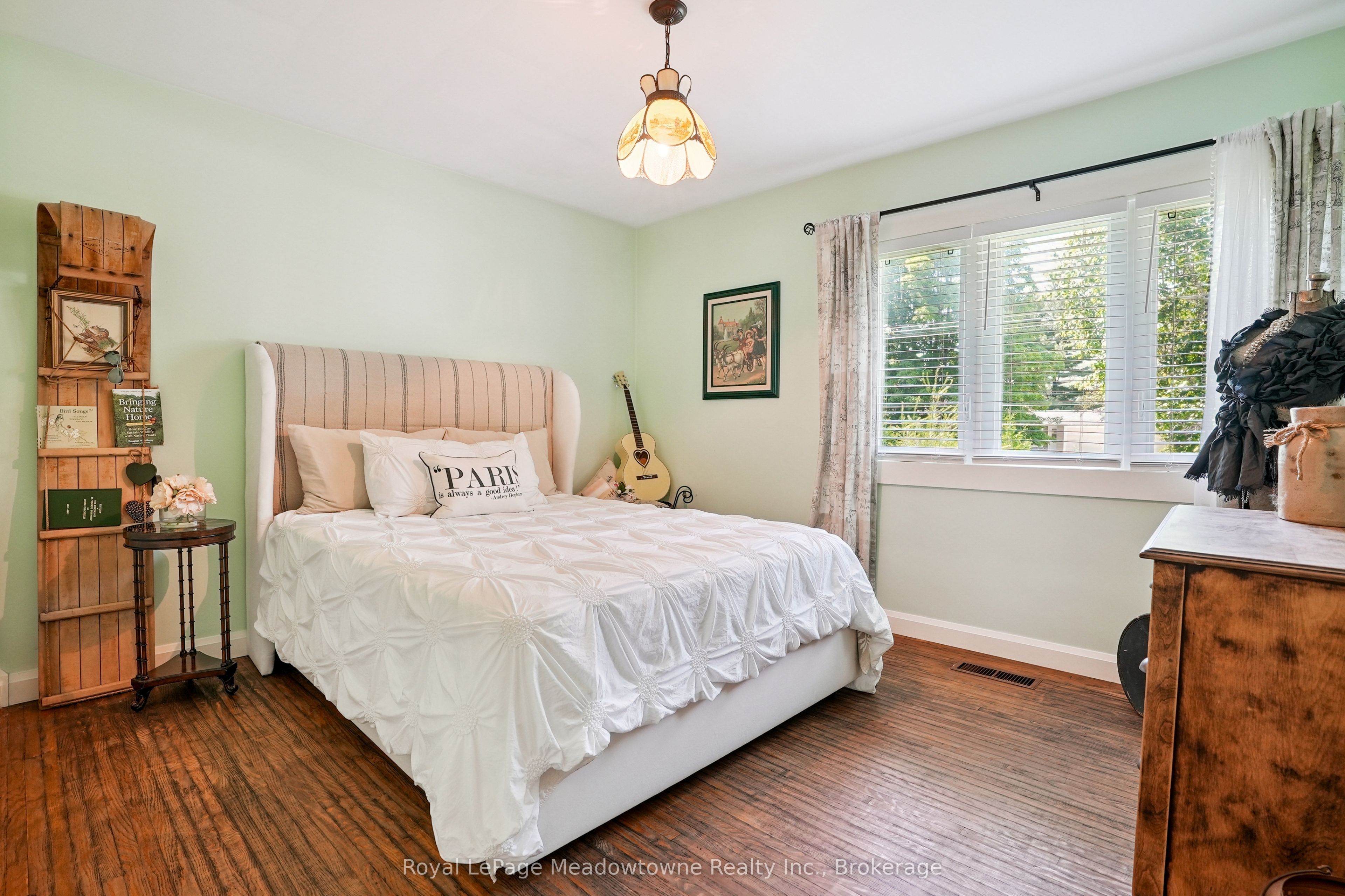 9878 15 Side Road Property Photo 20