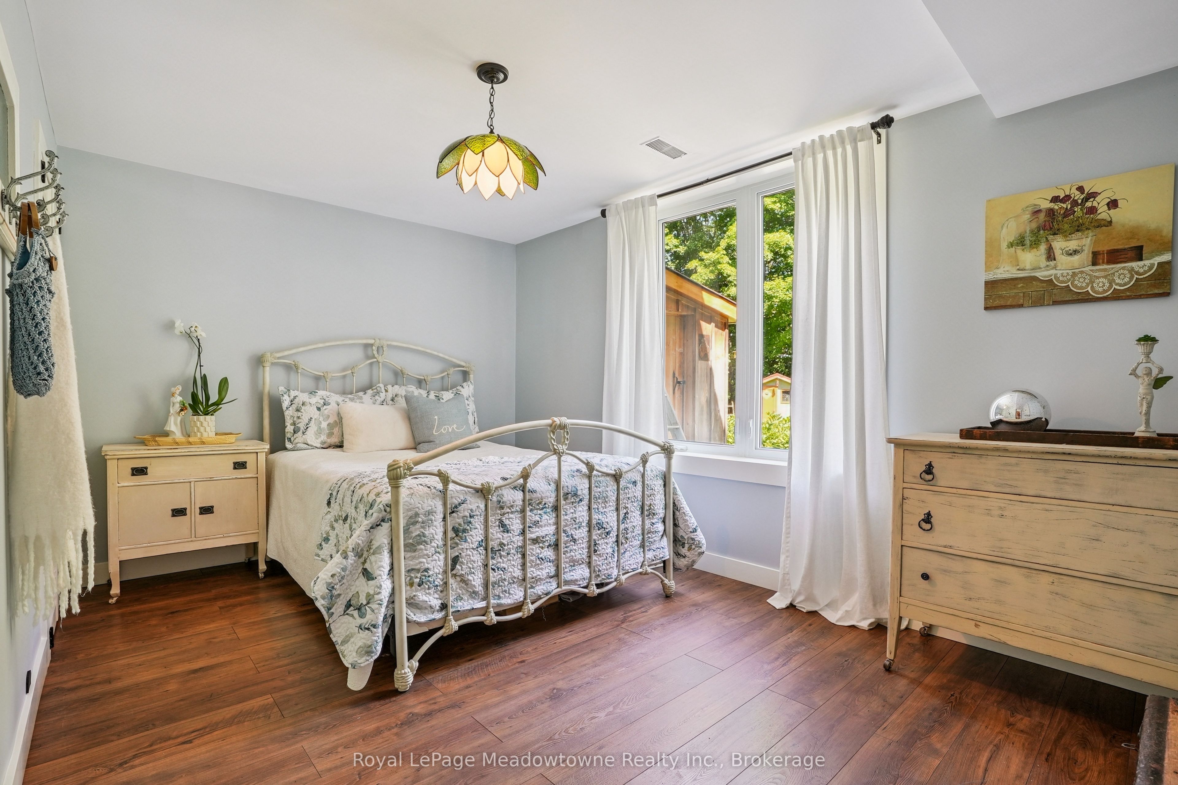 9878 15 Side Road Property Photo 33