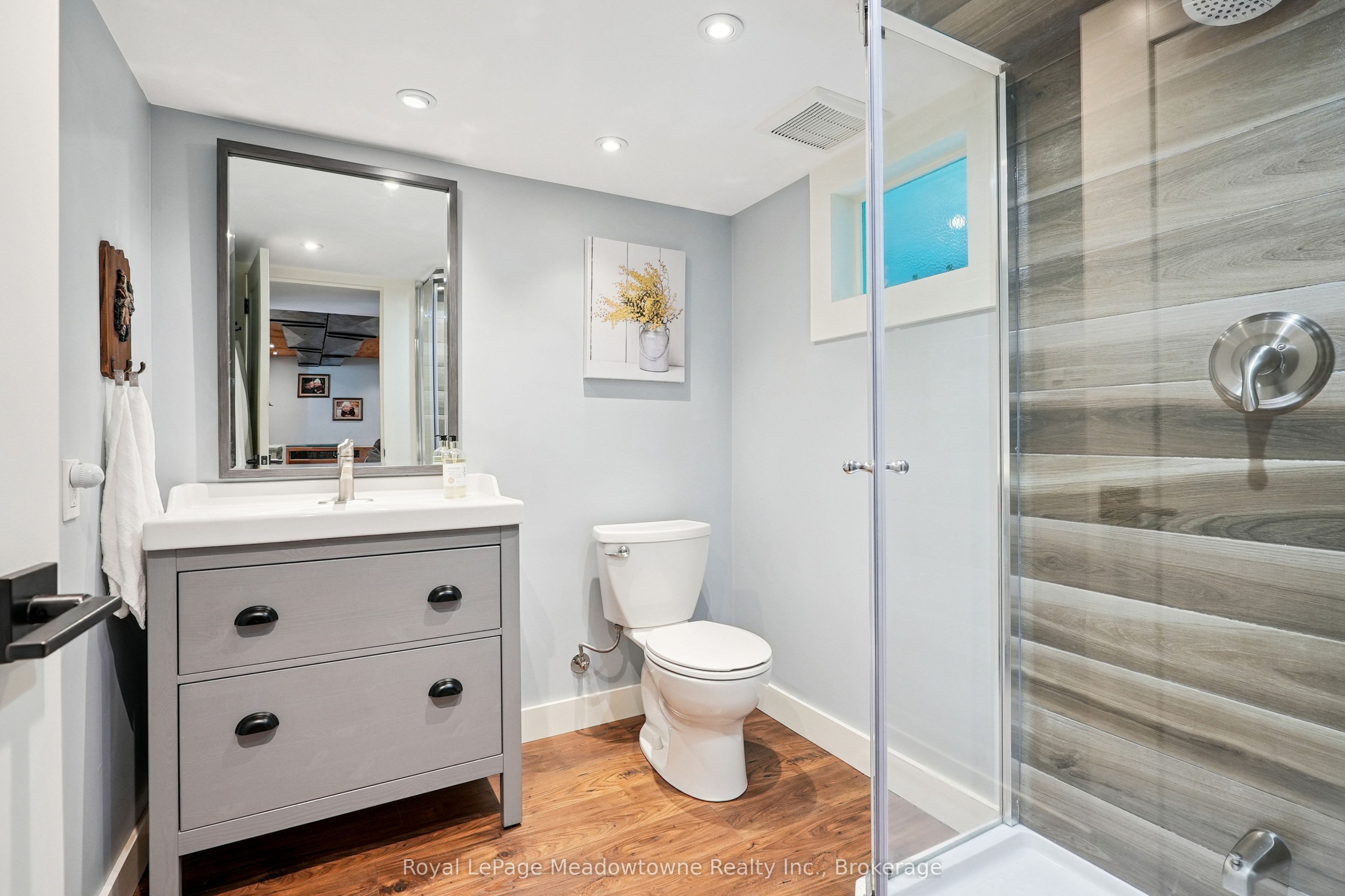 9878 15 Side Road Property Photo 34