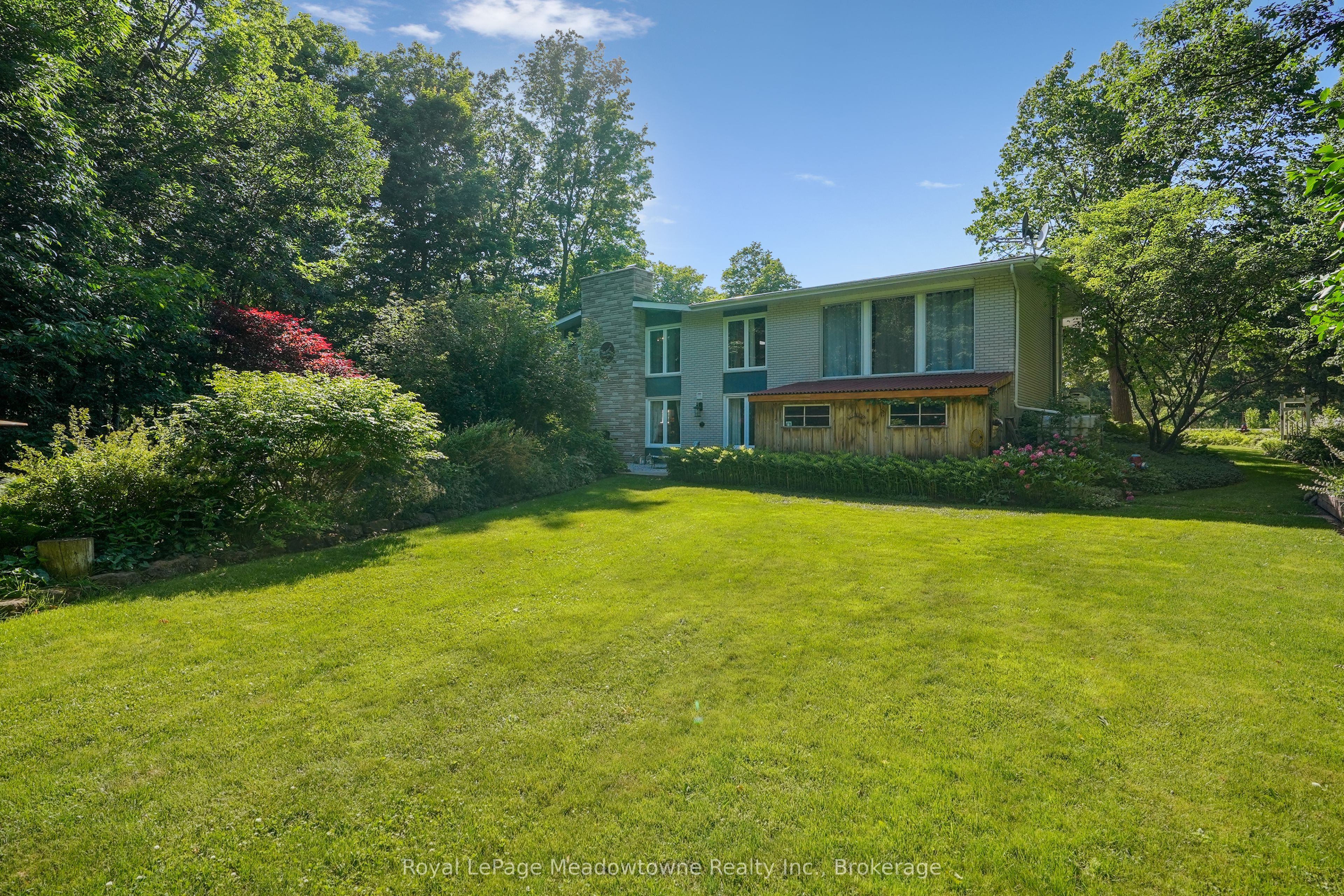 9878 15 Side Road Property Photo 37