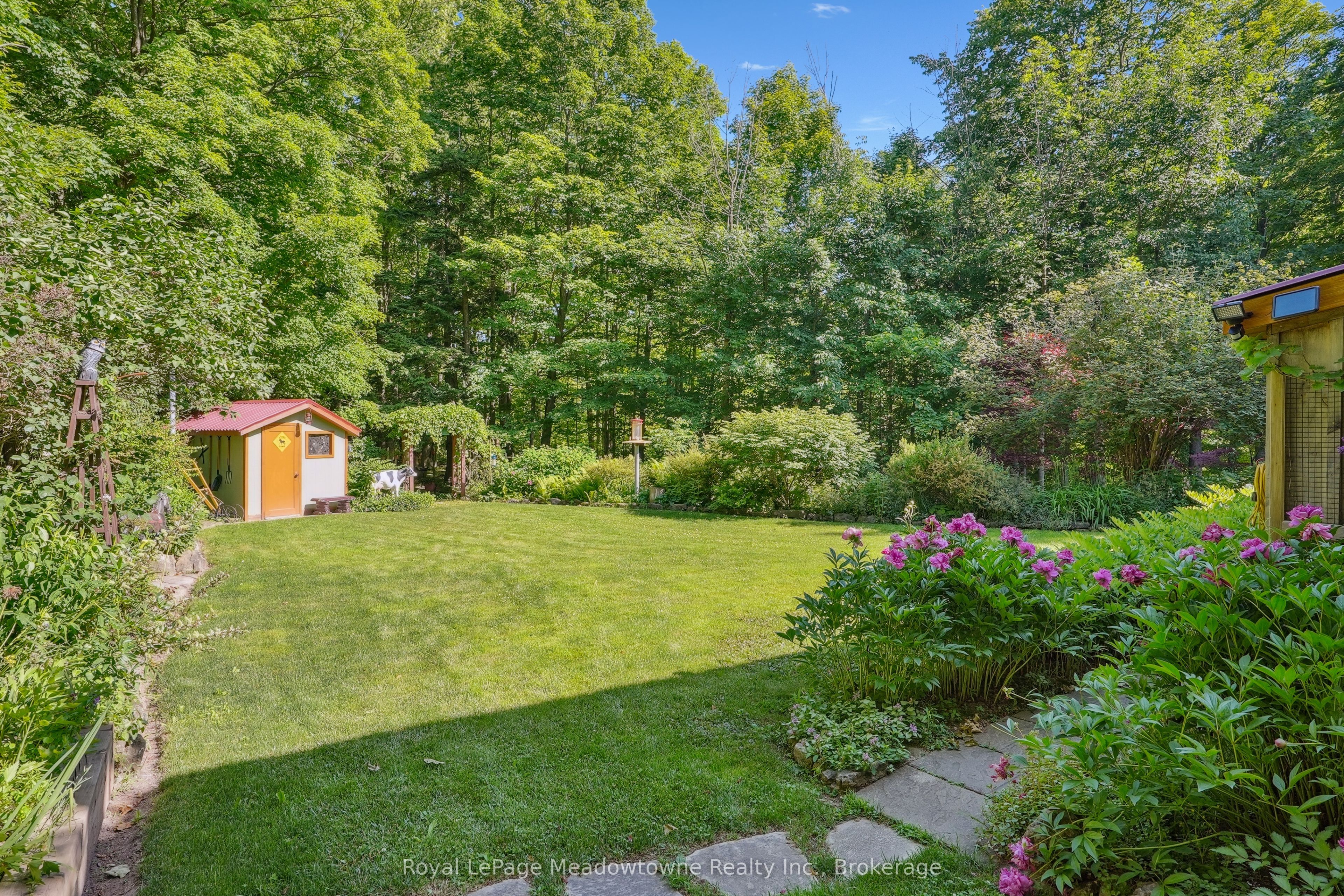 9878 15 Side Road Property Photo 38