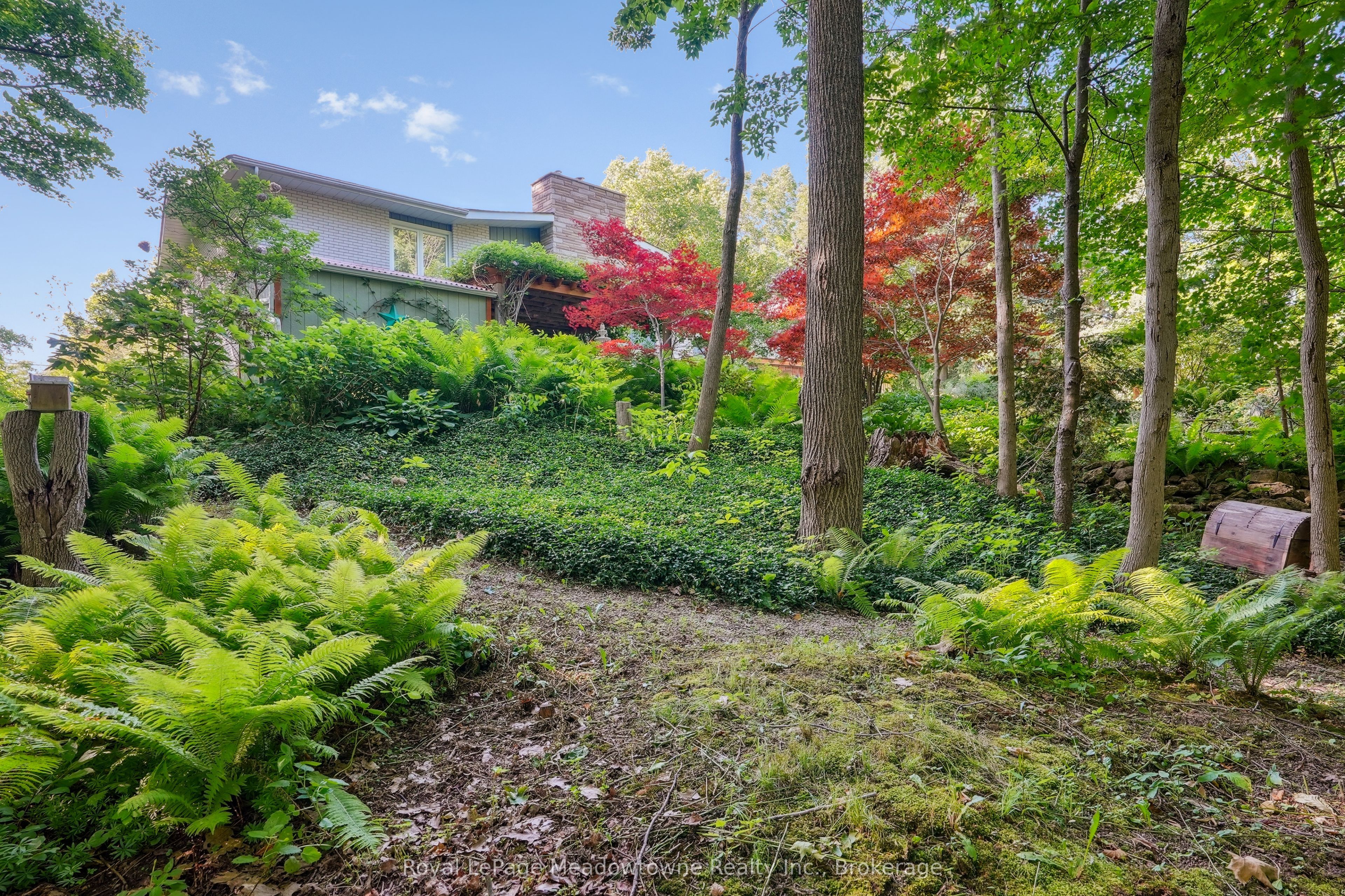 9878 15 Side Road Property Photo 44