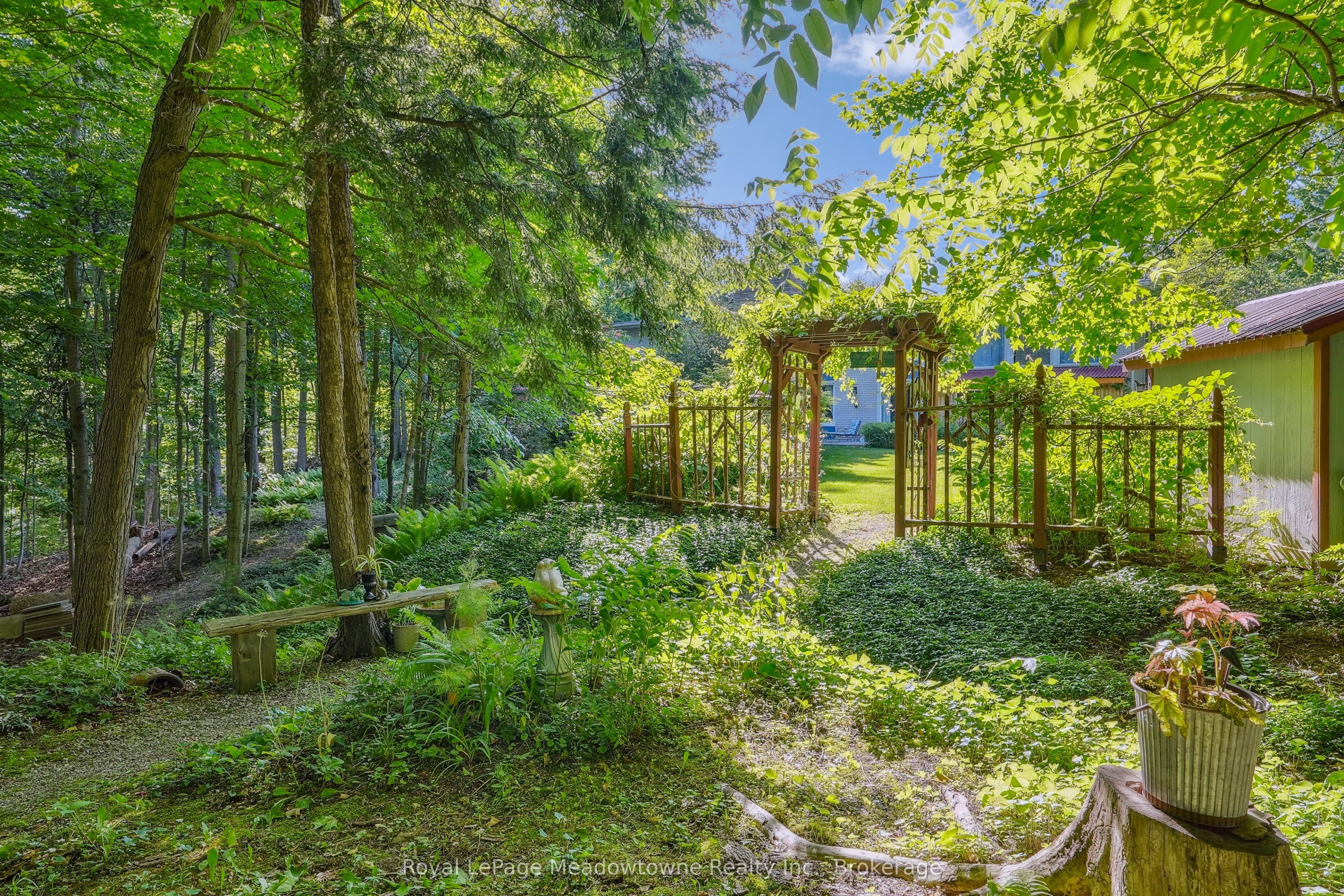 9878 15 Side Road Property Photo 45