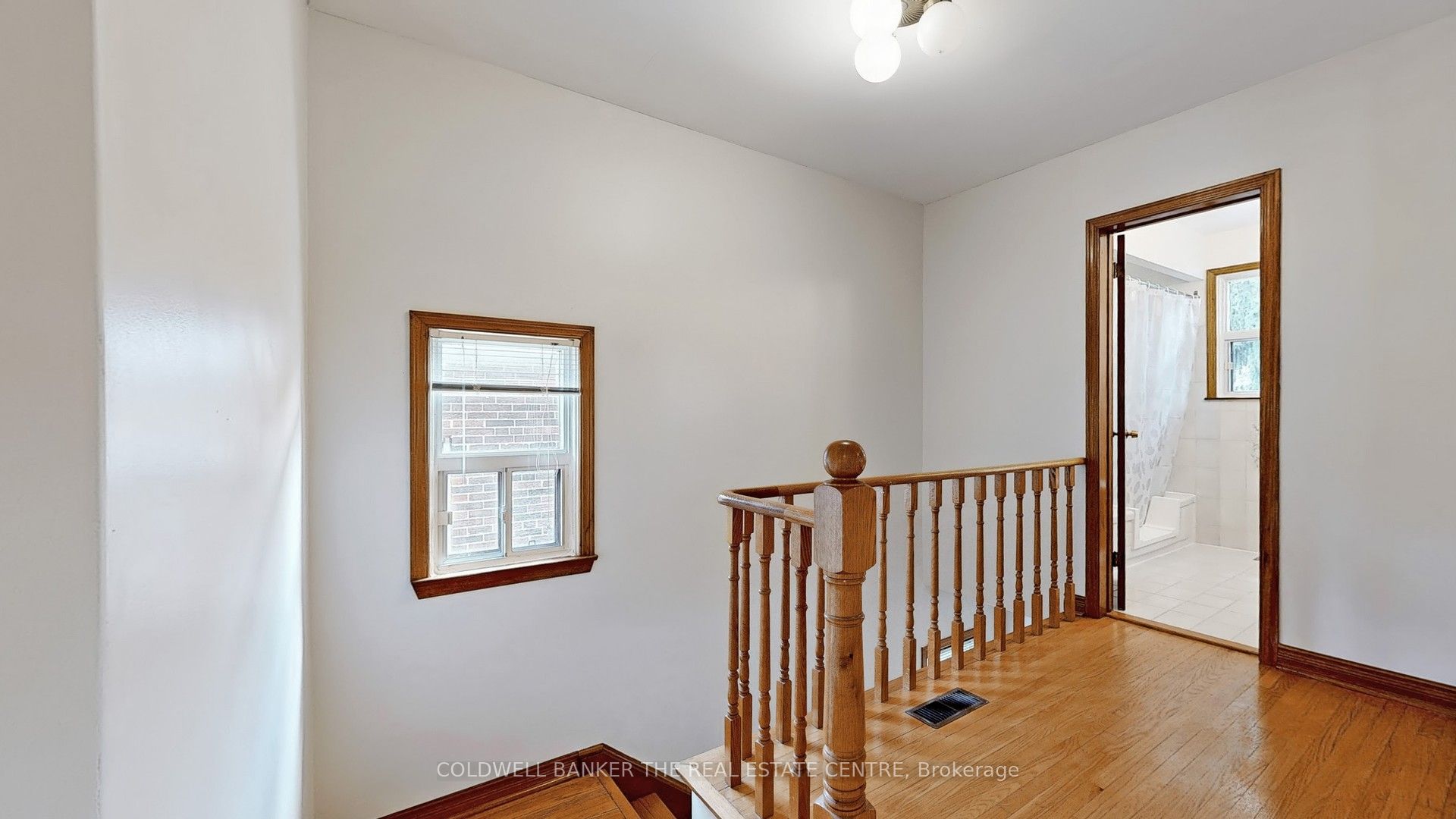 947 Saint Clarens Avenue Property Photo 11
