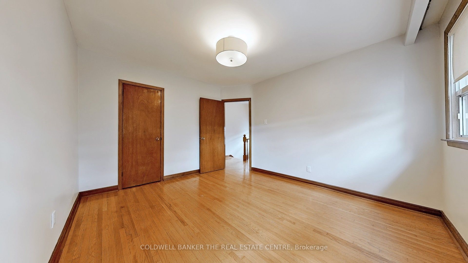 947 Saint Clarens Avenue Property Photo 14