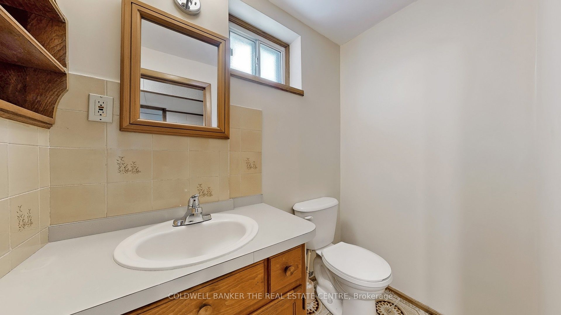 947 Saint Clarens Avenue Property Photo 22