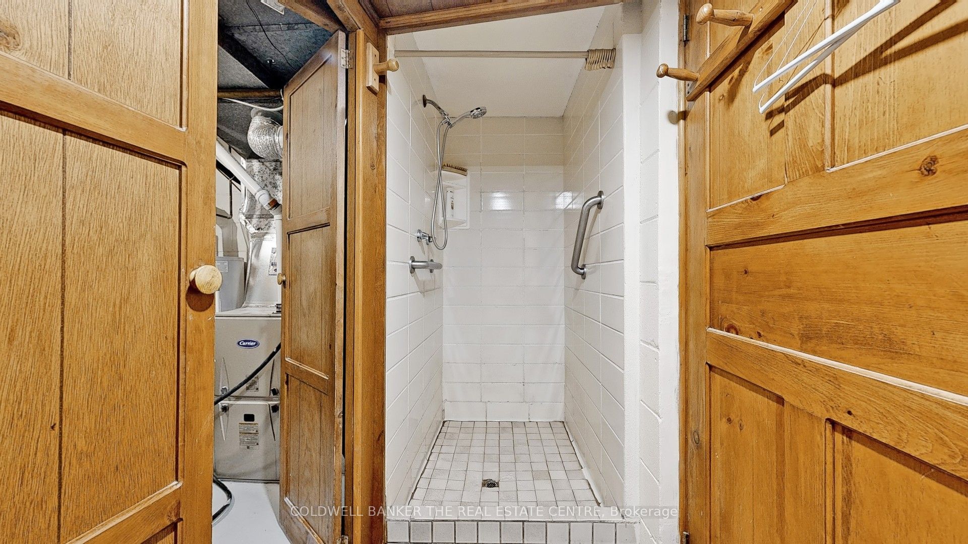 947 Saint Clarens Avenue Property Photo 23