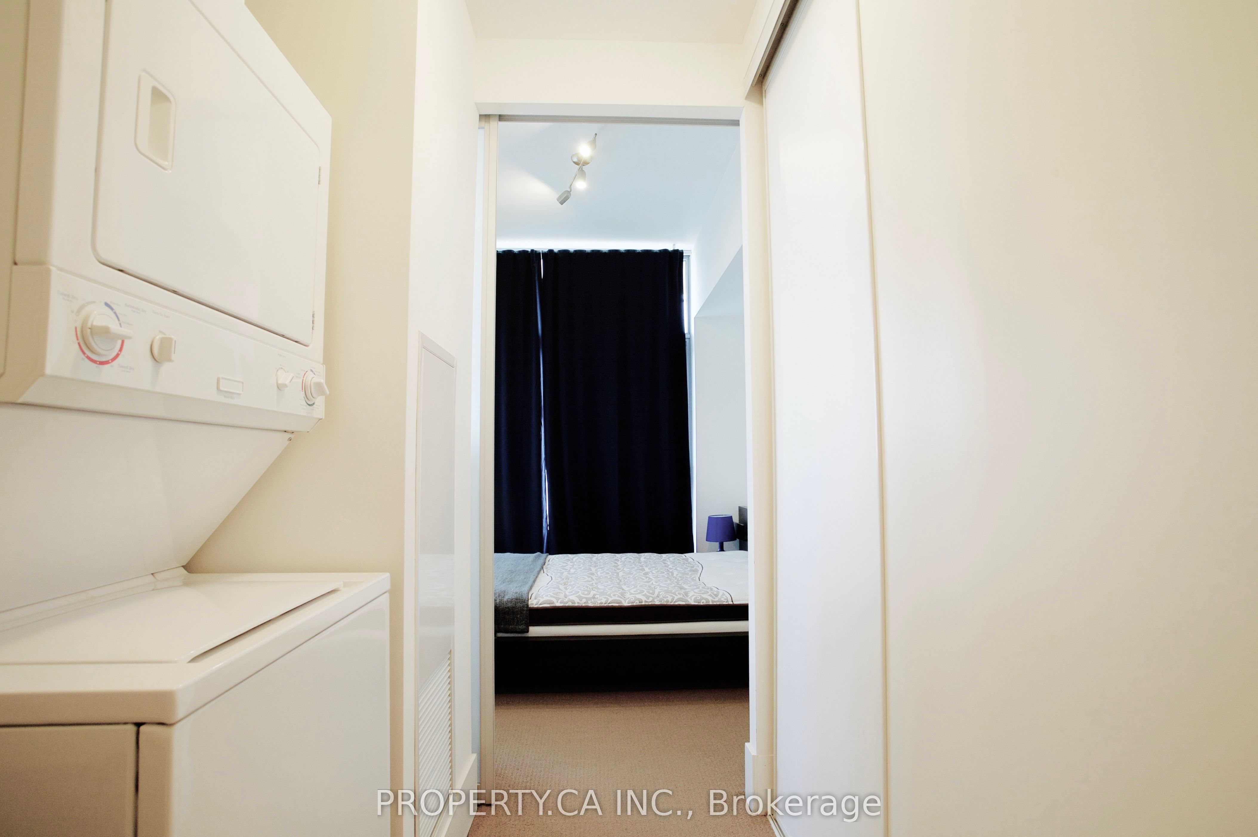 103 The Queensway N/a 2815 Property Photo 9