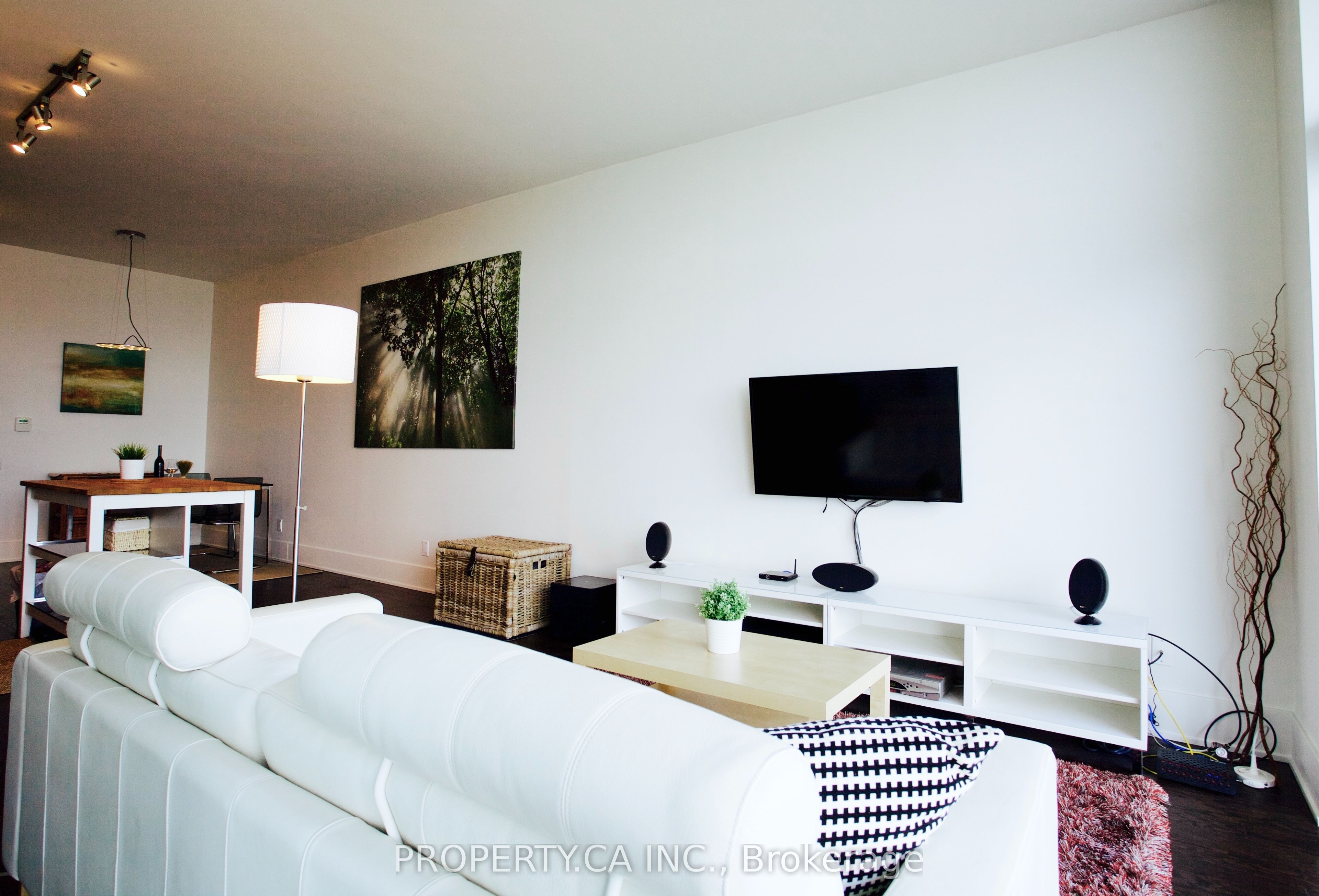 103 The Queensway N/a 2815 Property Photo 13