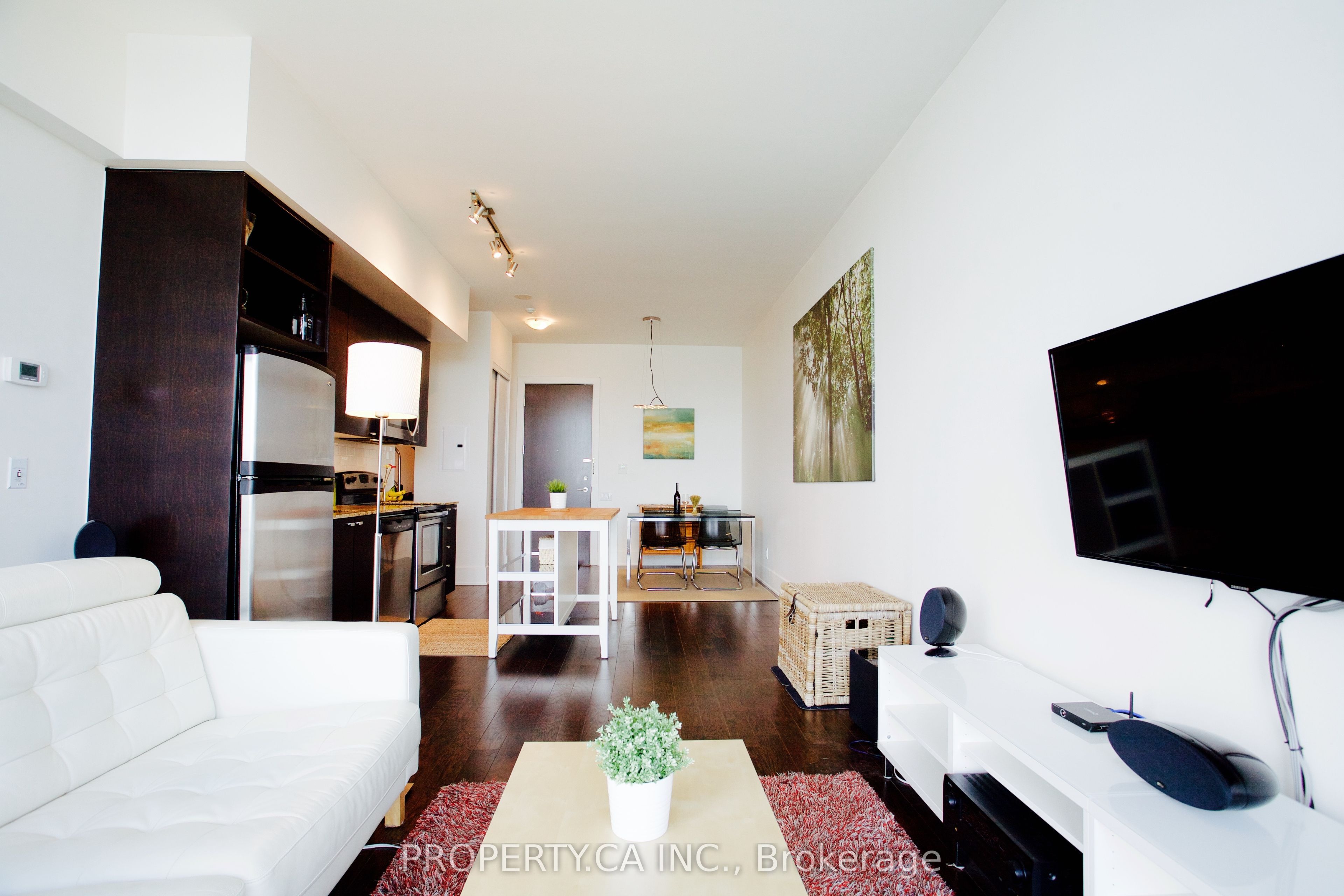 103 The Queensway N/a 2815 Property Photo 14