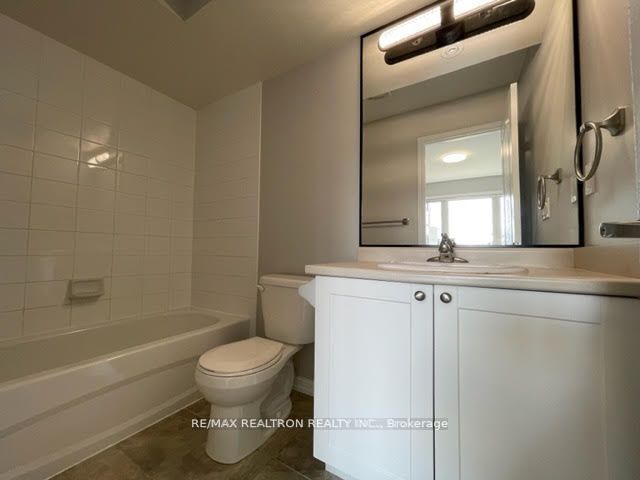 3120 Boxford Crescent 1 Property Photo 18