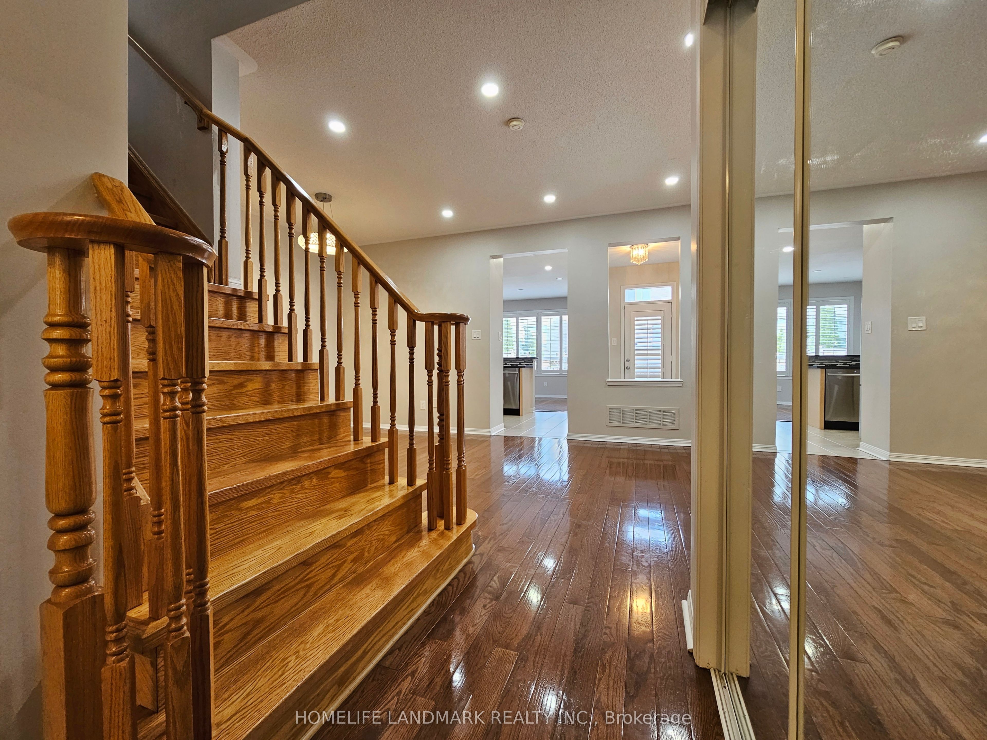 1310 Galesway Boulevard Property Photo 3