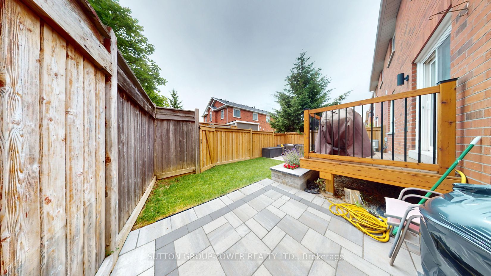 2 Dawson Crescent Property Photo 14