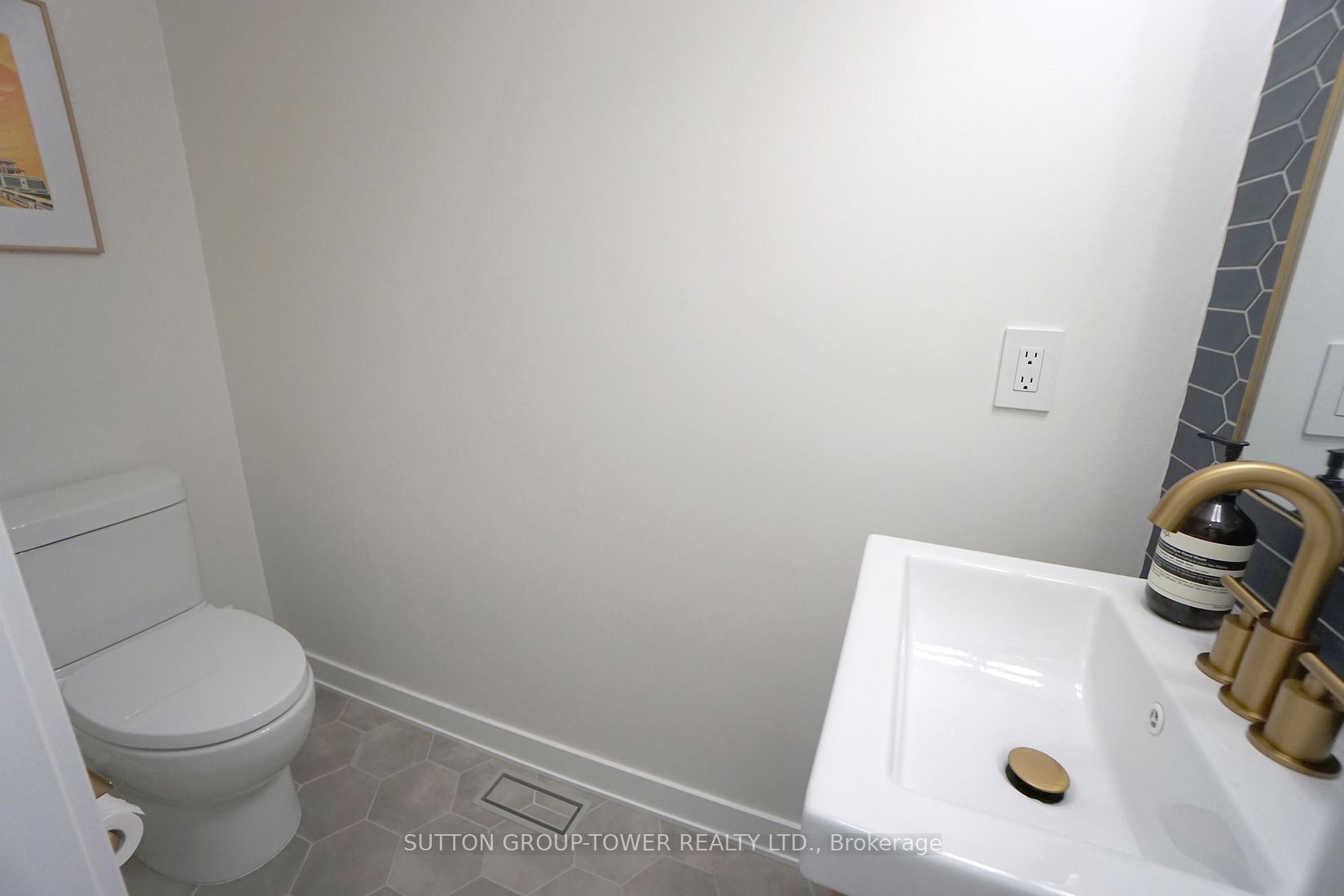 2 Dawson Crescent Property Photo 28