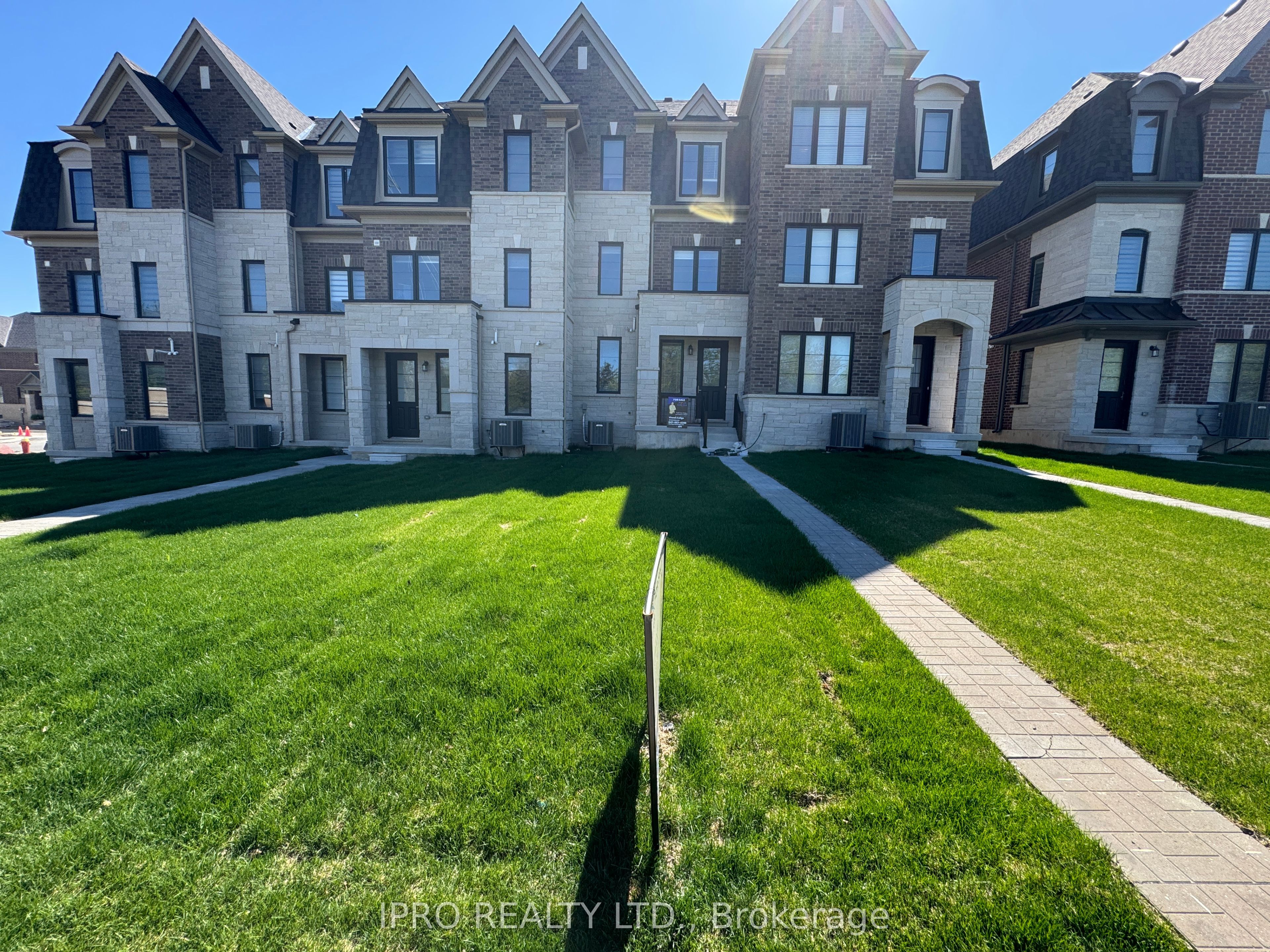 1453 National Common E Property Photo 1