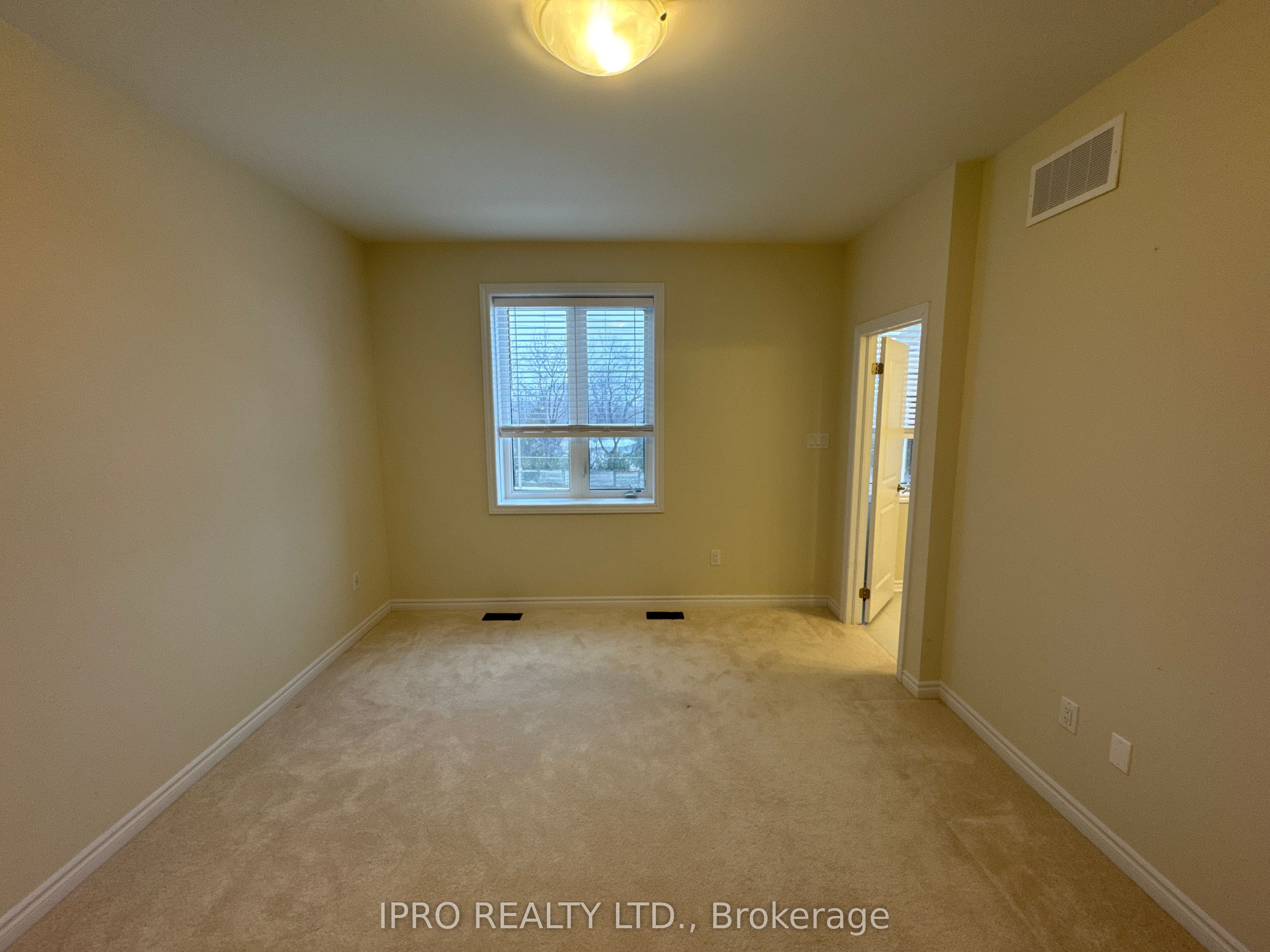 1453 National Common E Property Photo 10