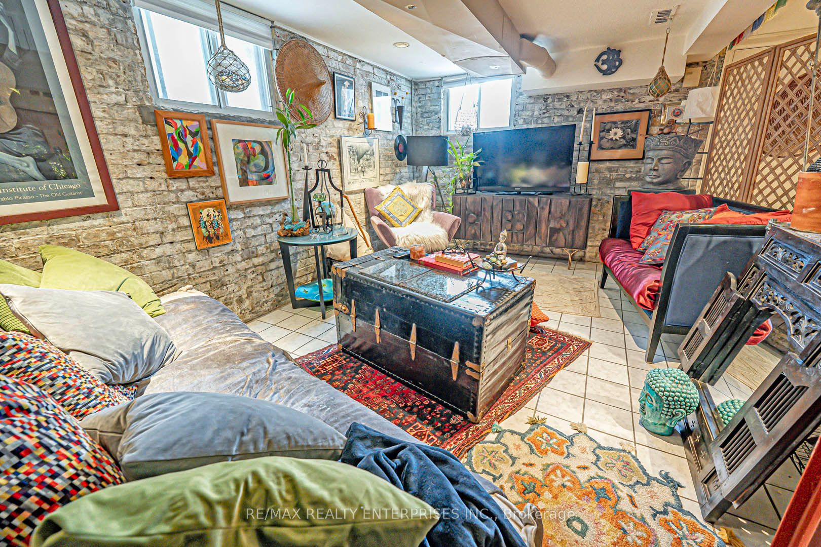 914 Dovercourt Road Property Photo 31