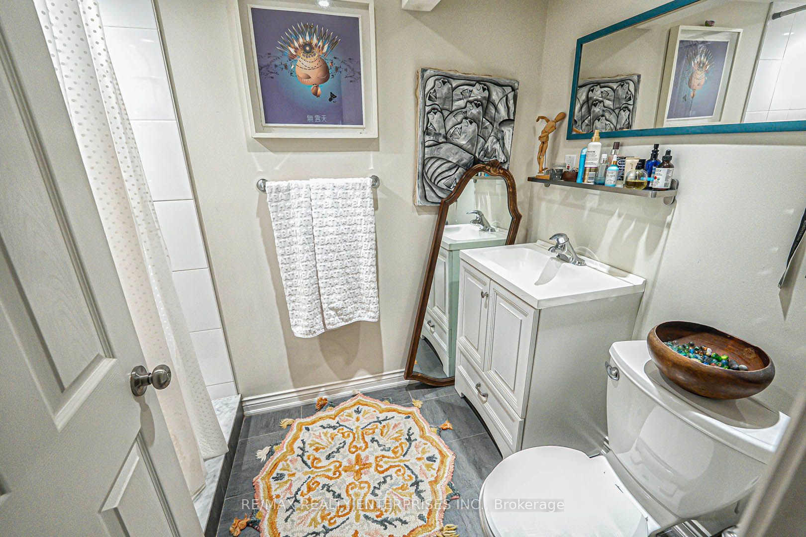 914 Dovercourt Road Property Photo 40