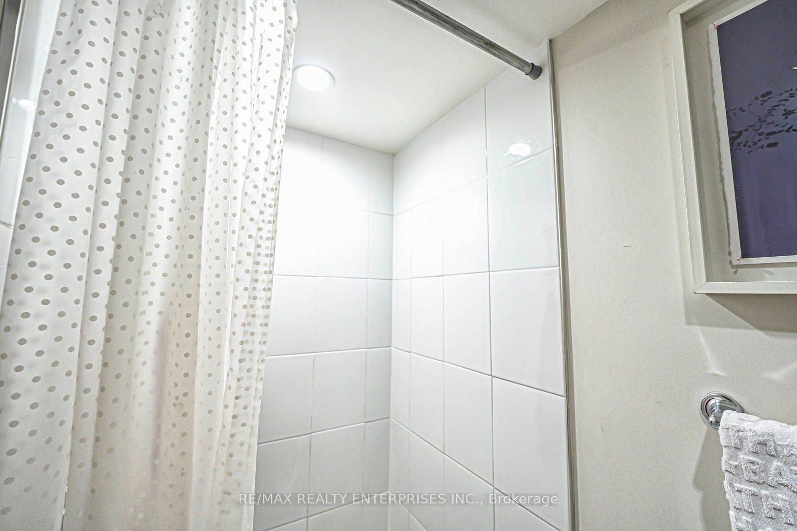 914 Dovercourt Road Property Photo 41