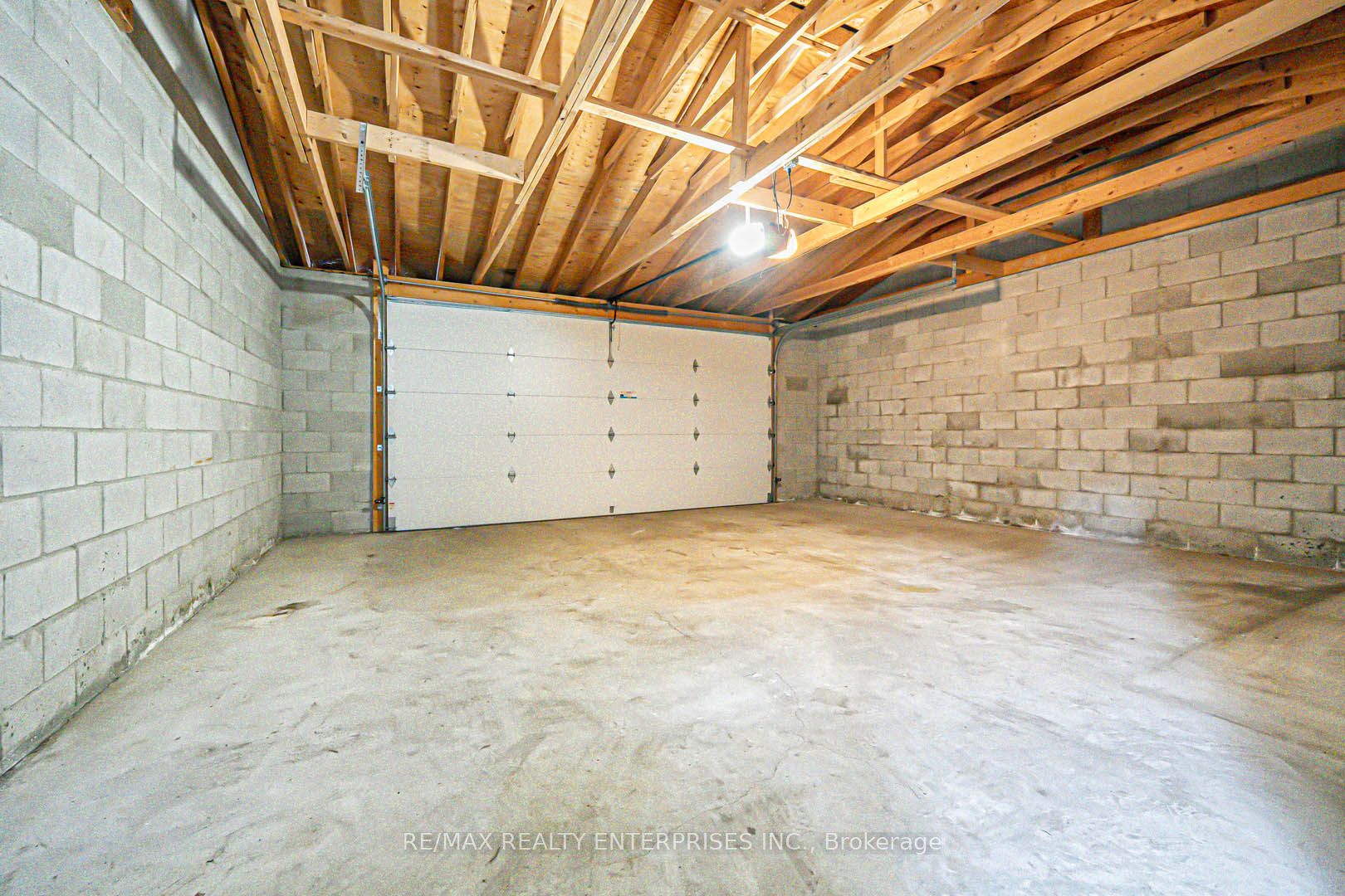 914 Dovercourt Road Property Photo 44