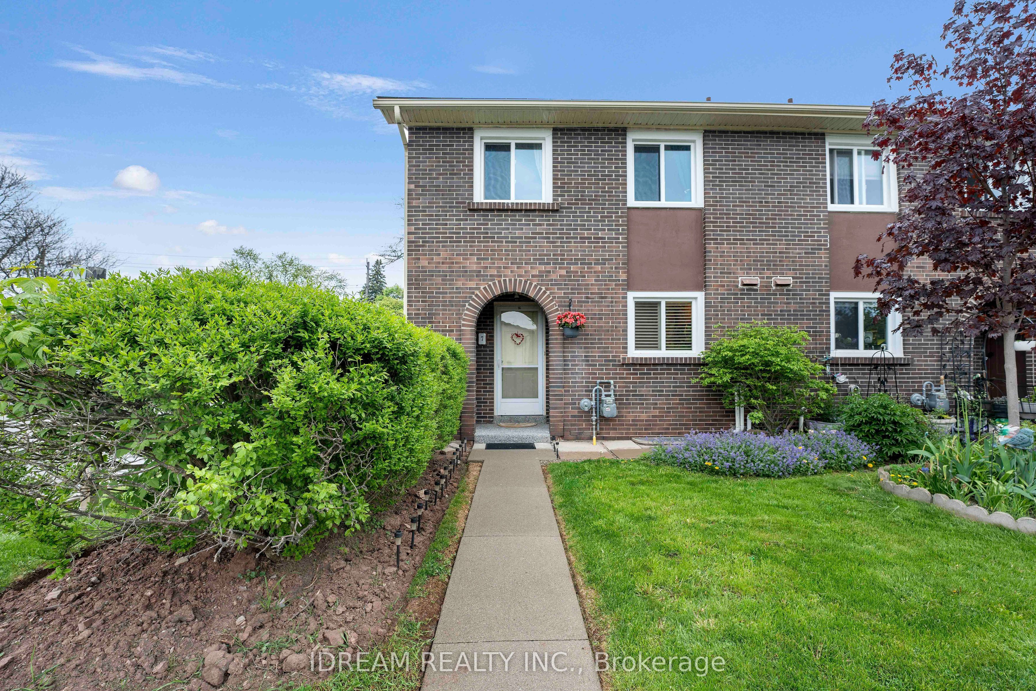 #7 - 1440 Sixth Line Property Photo 1