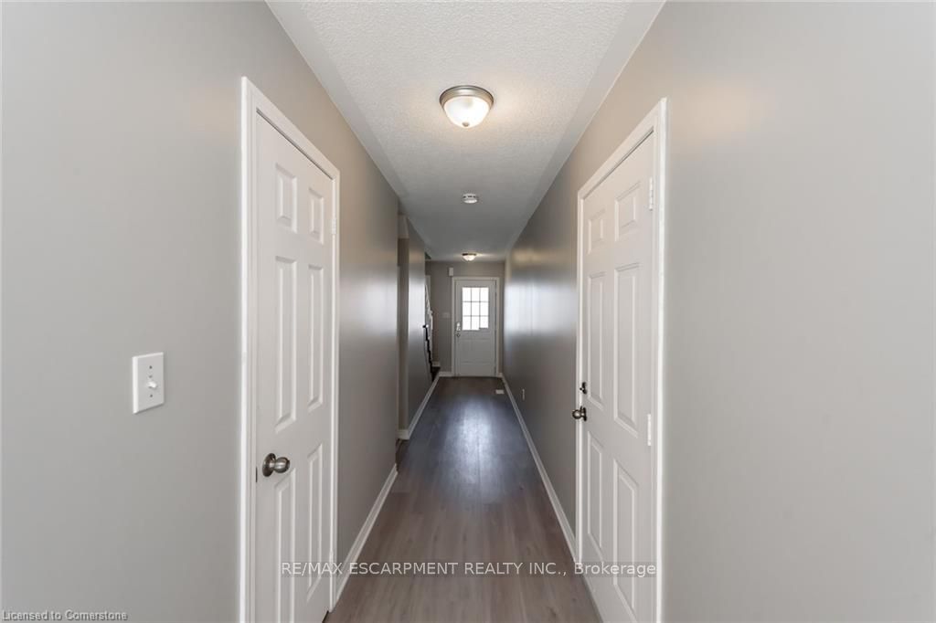 626 Taylor Crescent Property Photo 4
