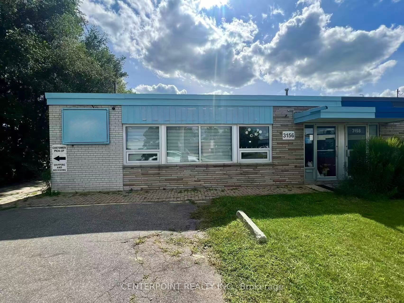 3156 Lenworth Drive Property Photo 1