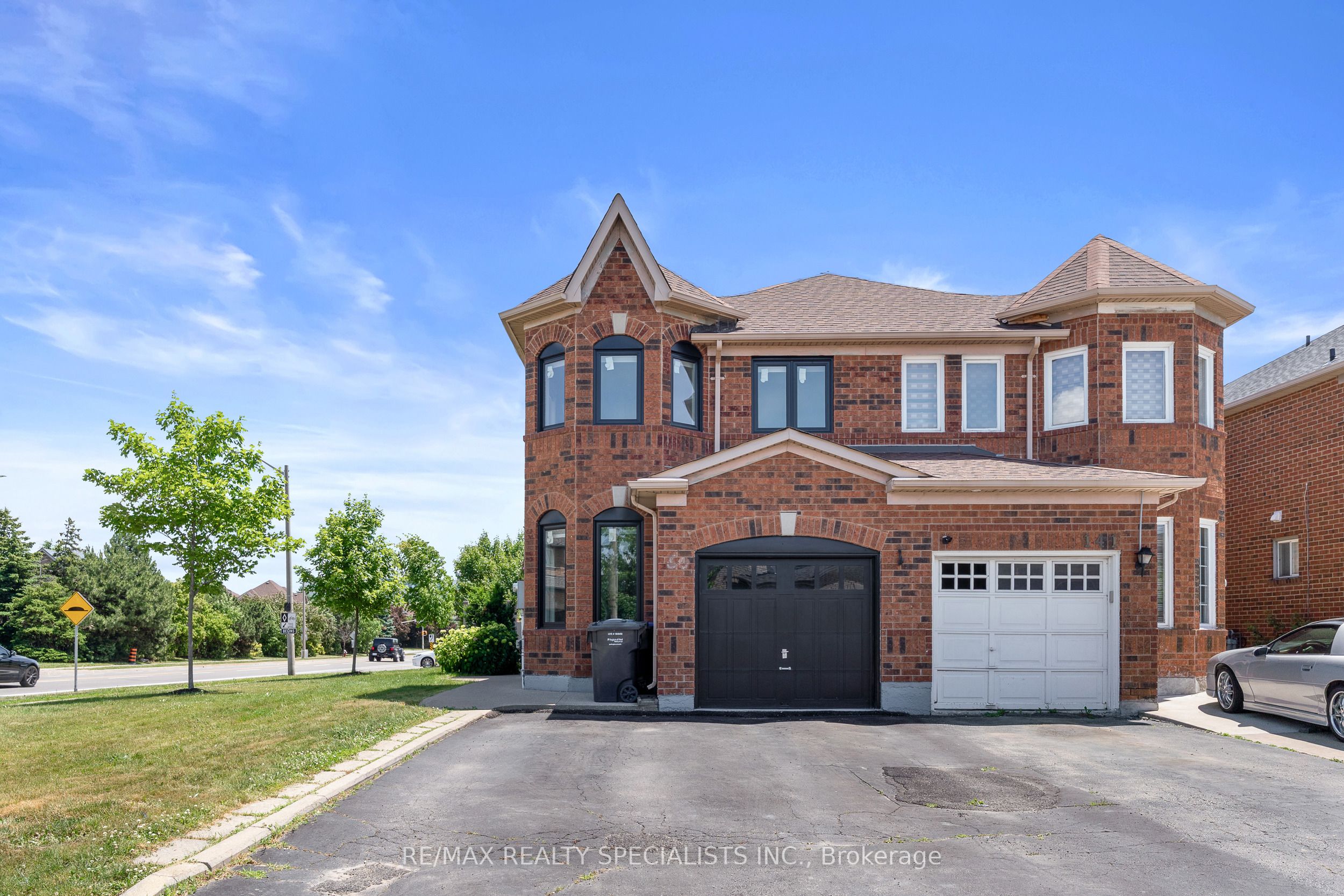 60 Sunny Meadow Boulevard Property Photo 3