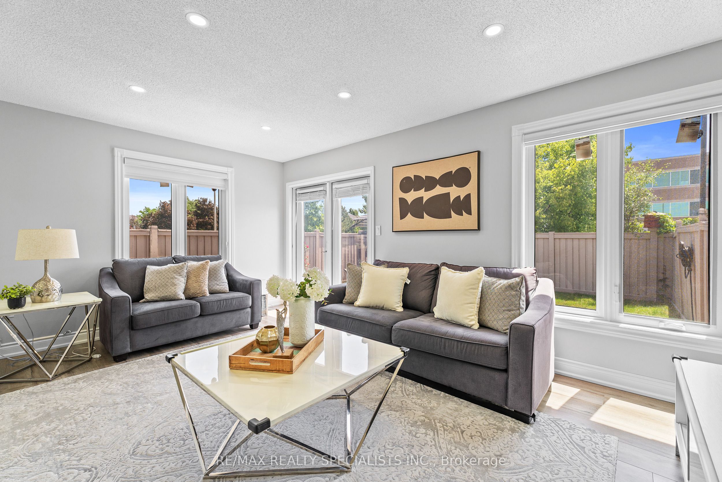 60 Sunny Meadow Boulevard Property Photo 14