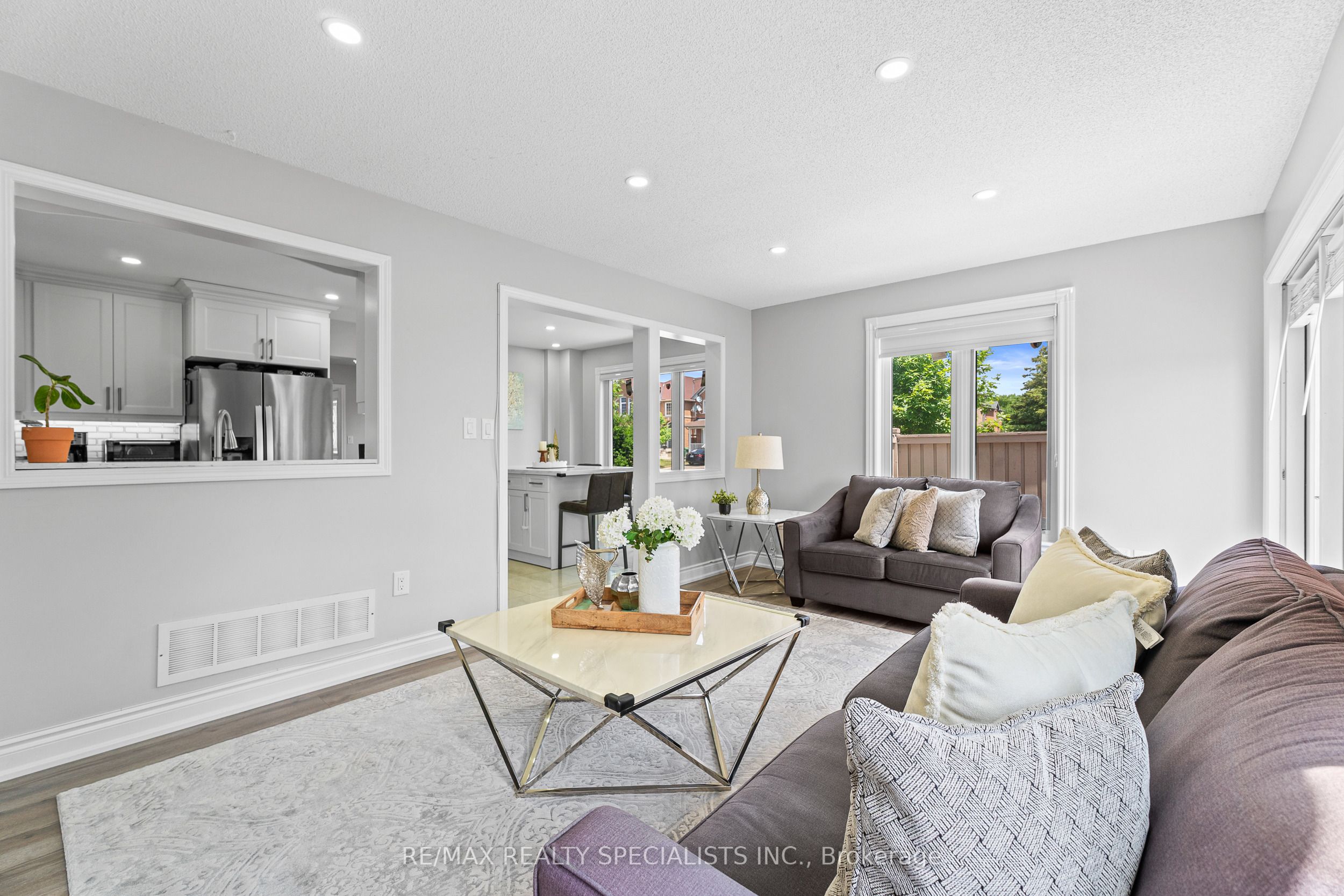 60 Sunny Meadow Boulevard Property Photo 16