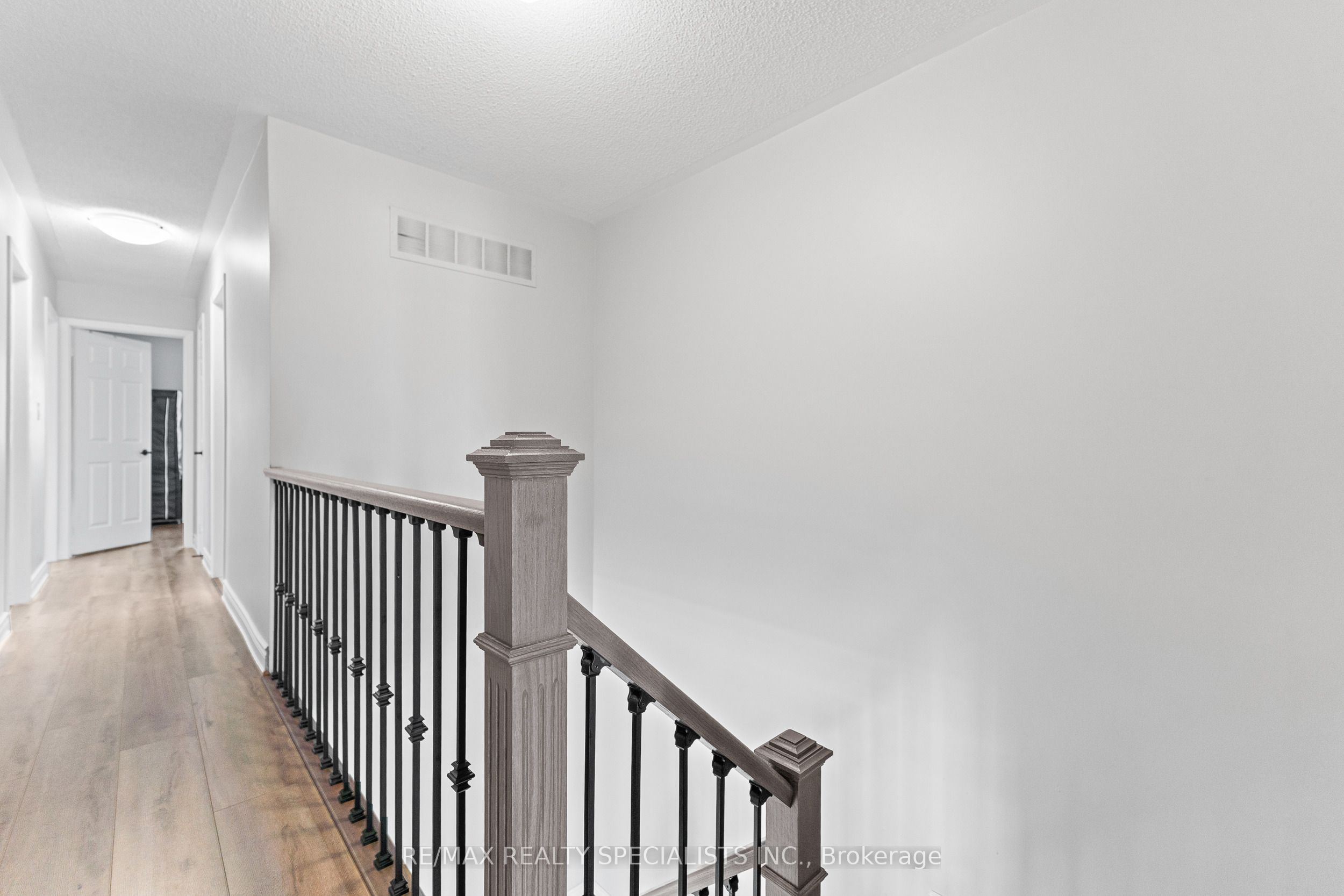 60 Sunny Meadow Boulevard Property Photo 20