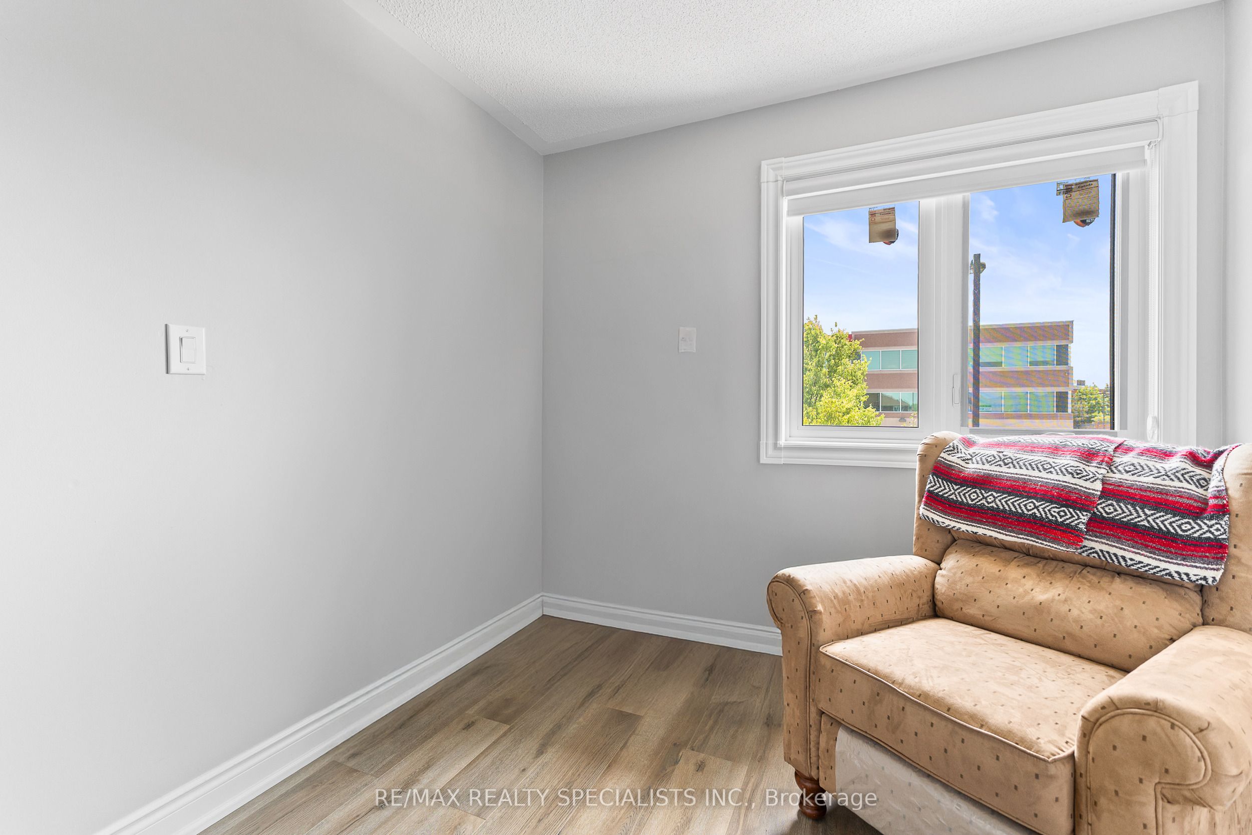 60 Sunny Meadow Boulevard Property Photo 28